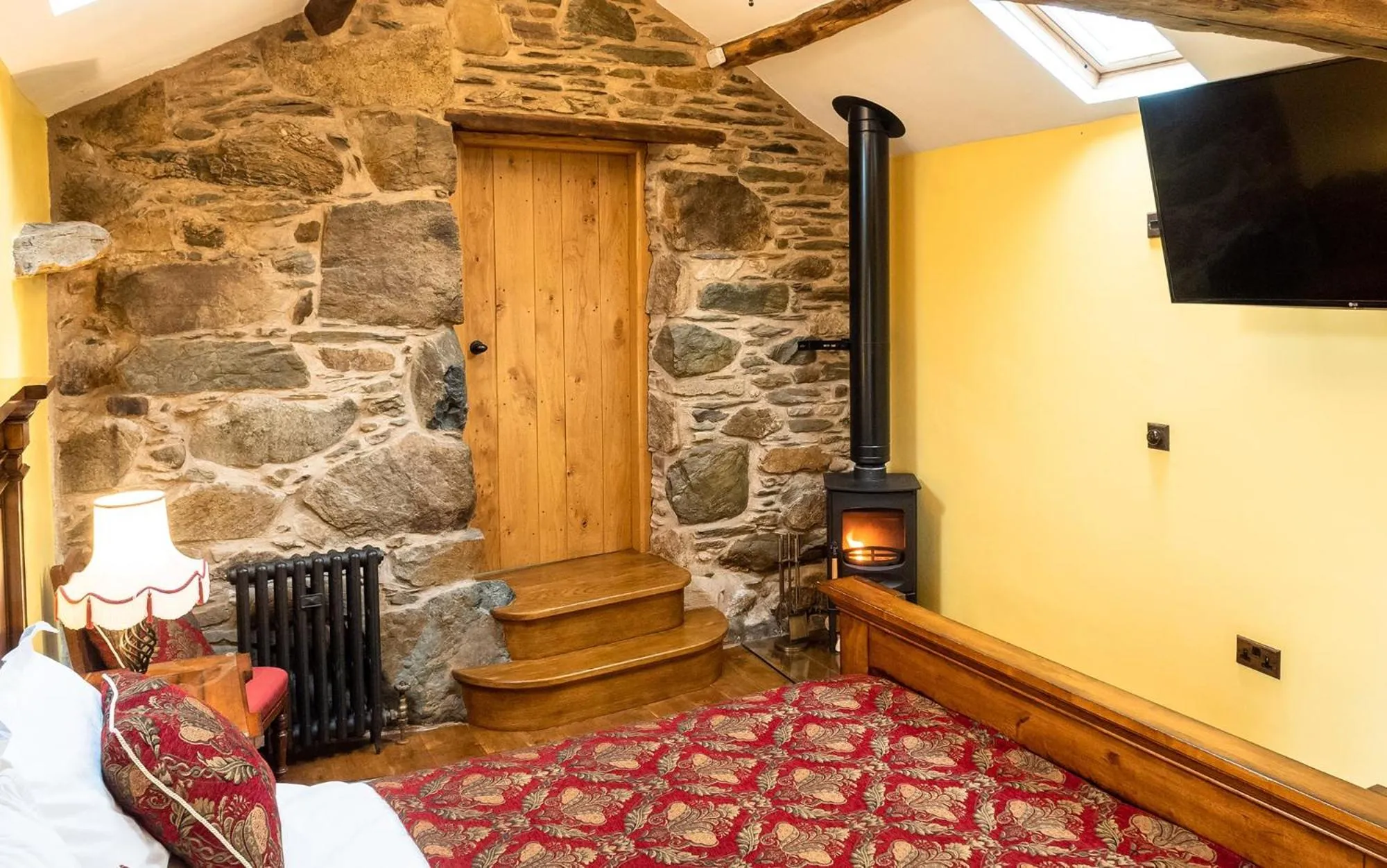 Bed in The Wayside and Whisky Barn