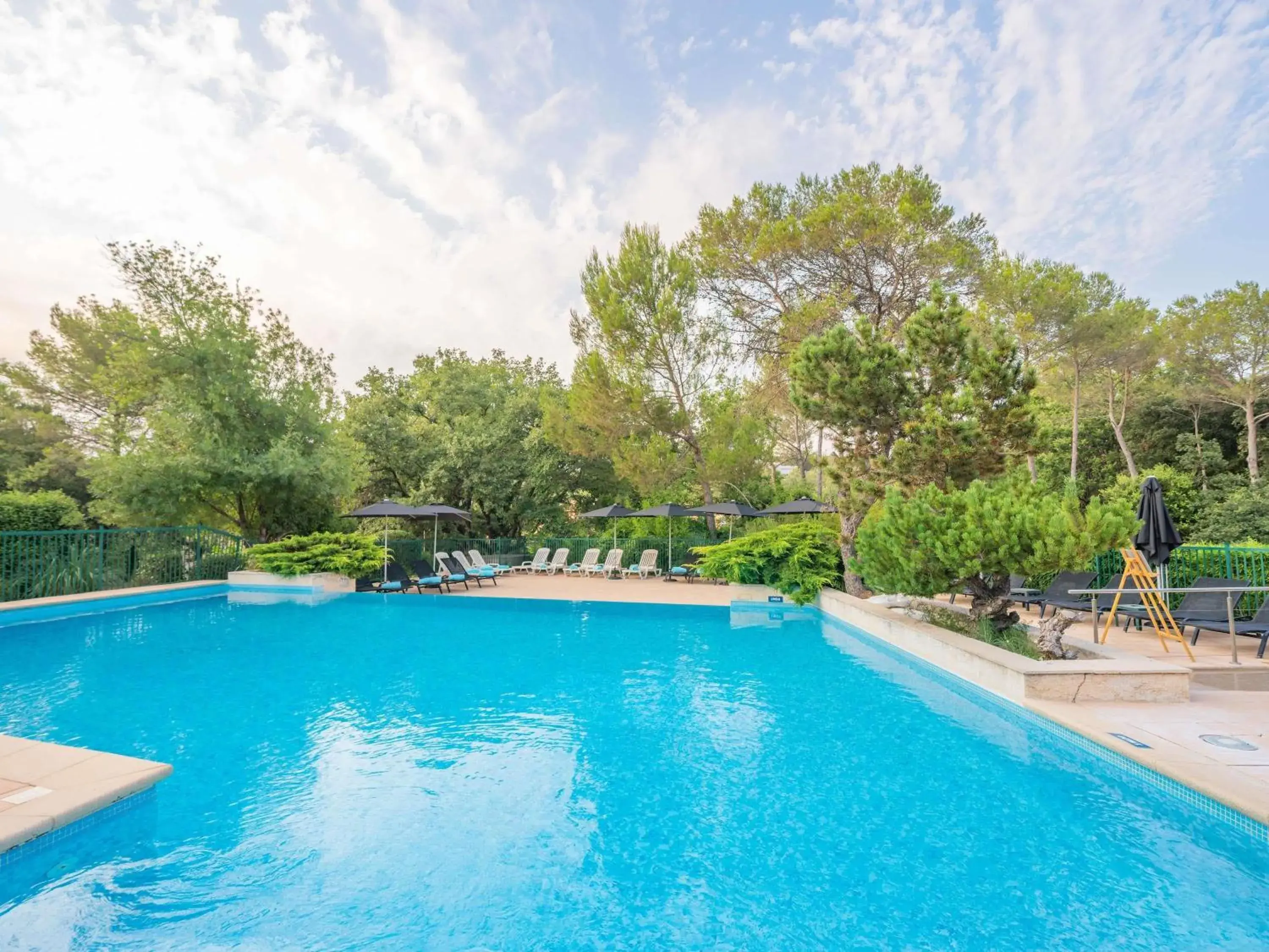 Pool view in ibis Antibes Sophia-Antipolis Pool view in ibis Antibes Sophia-Antipolis