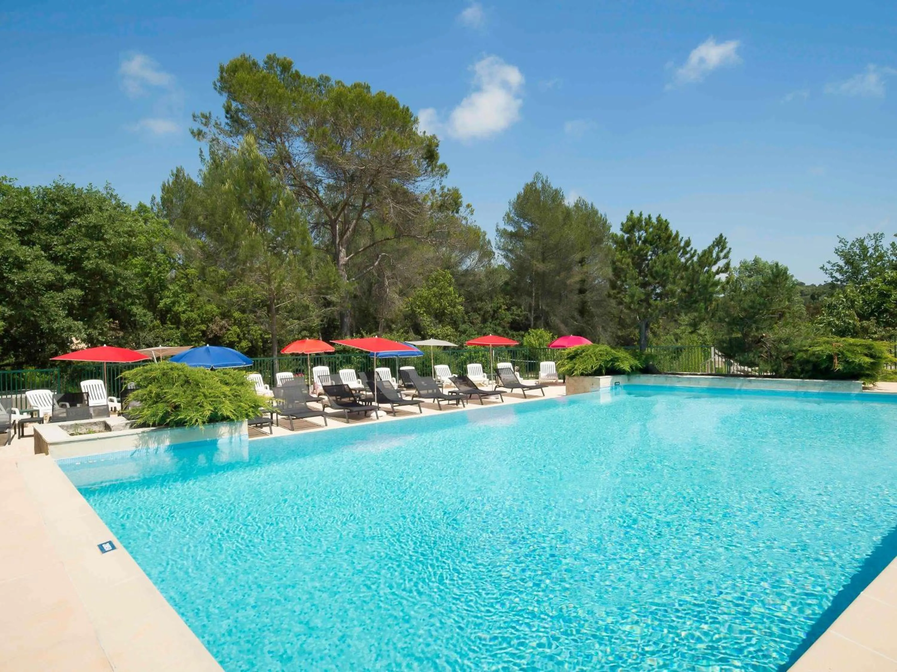 Pool view in ibis Antibes Sophia-Antipolis