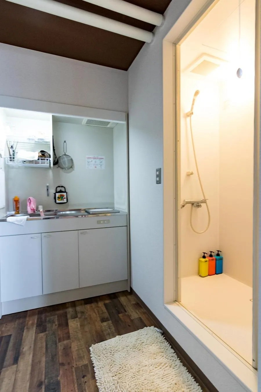 Shower in Clover House Sapporo