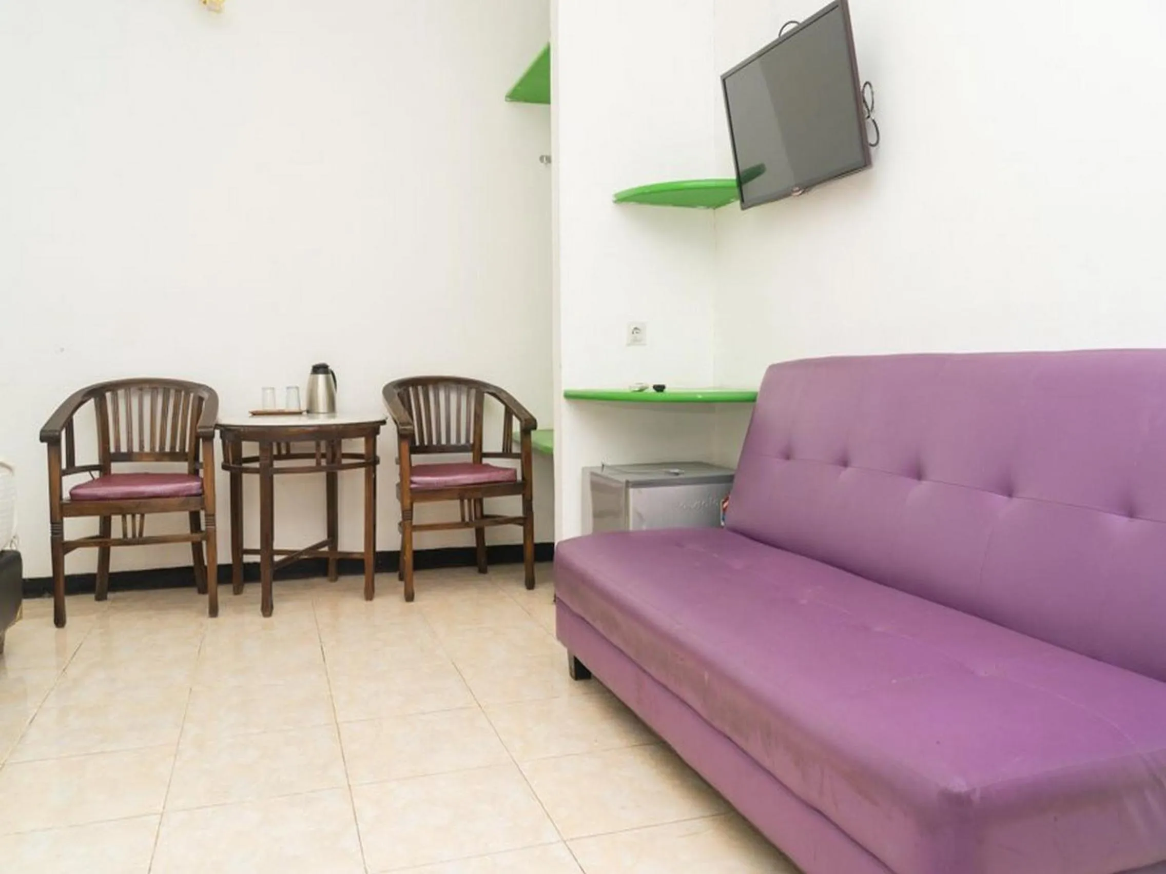 Bedroom in RedDoorz Plus @ Cibogo Puncak 3