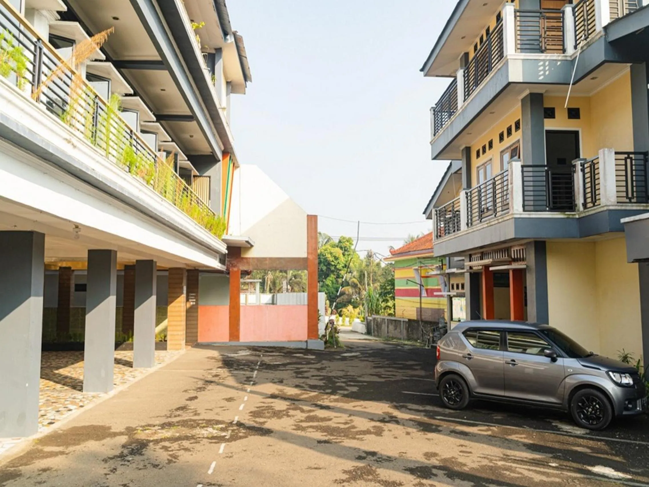 Property building in RedDoorz Plus @ Cibogo Puncak 3