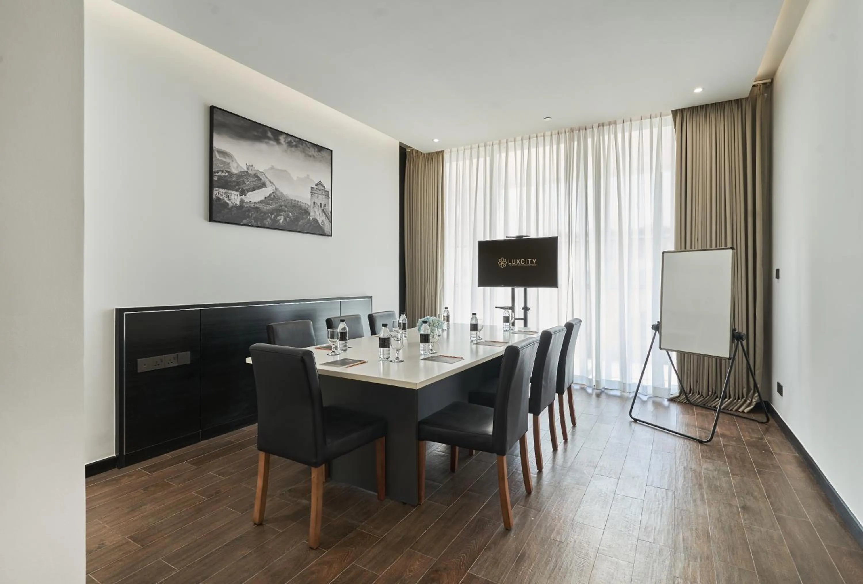 Meeting/conference room in Luxcity Hotel & Apartment
