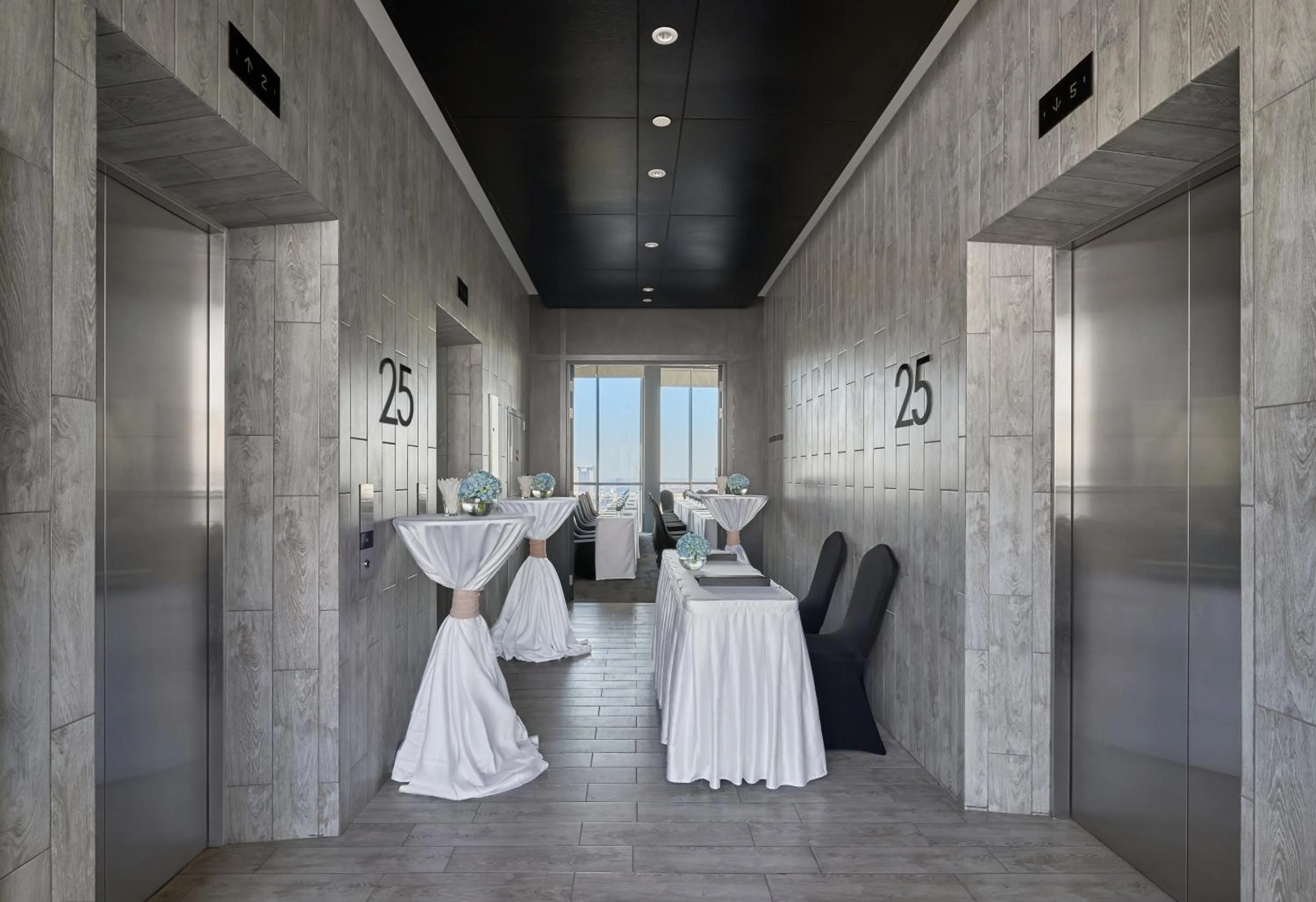 Facade/entrance in Luxcity Hotel & Apartment