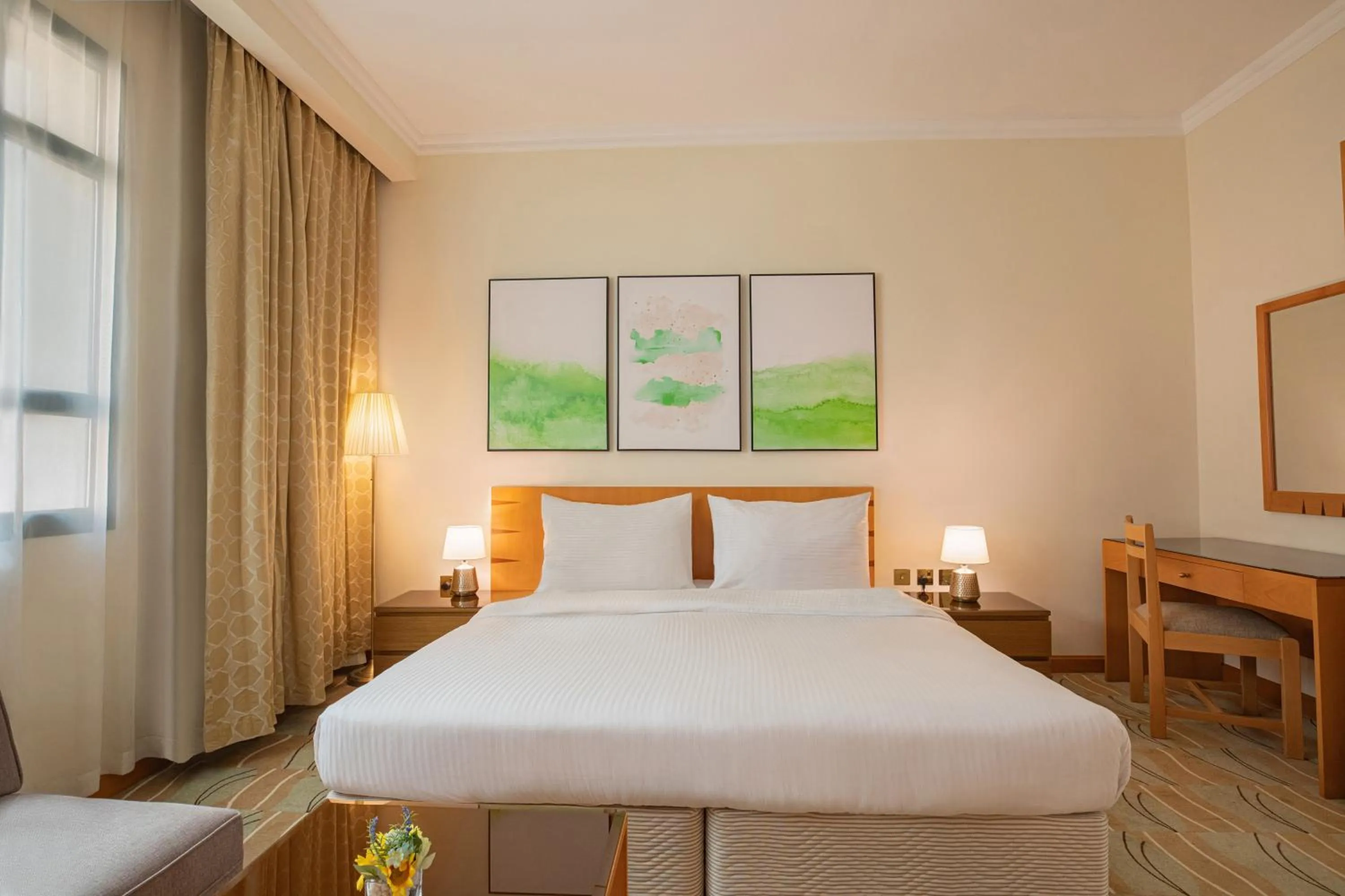 Photo of the whole room, Bed in Swiss-Belinn Doha