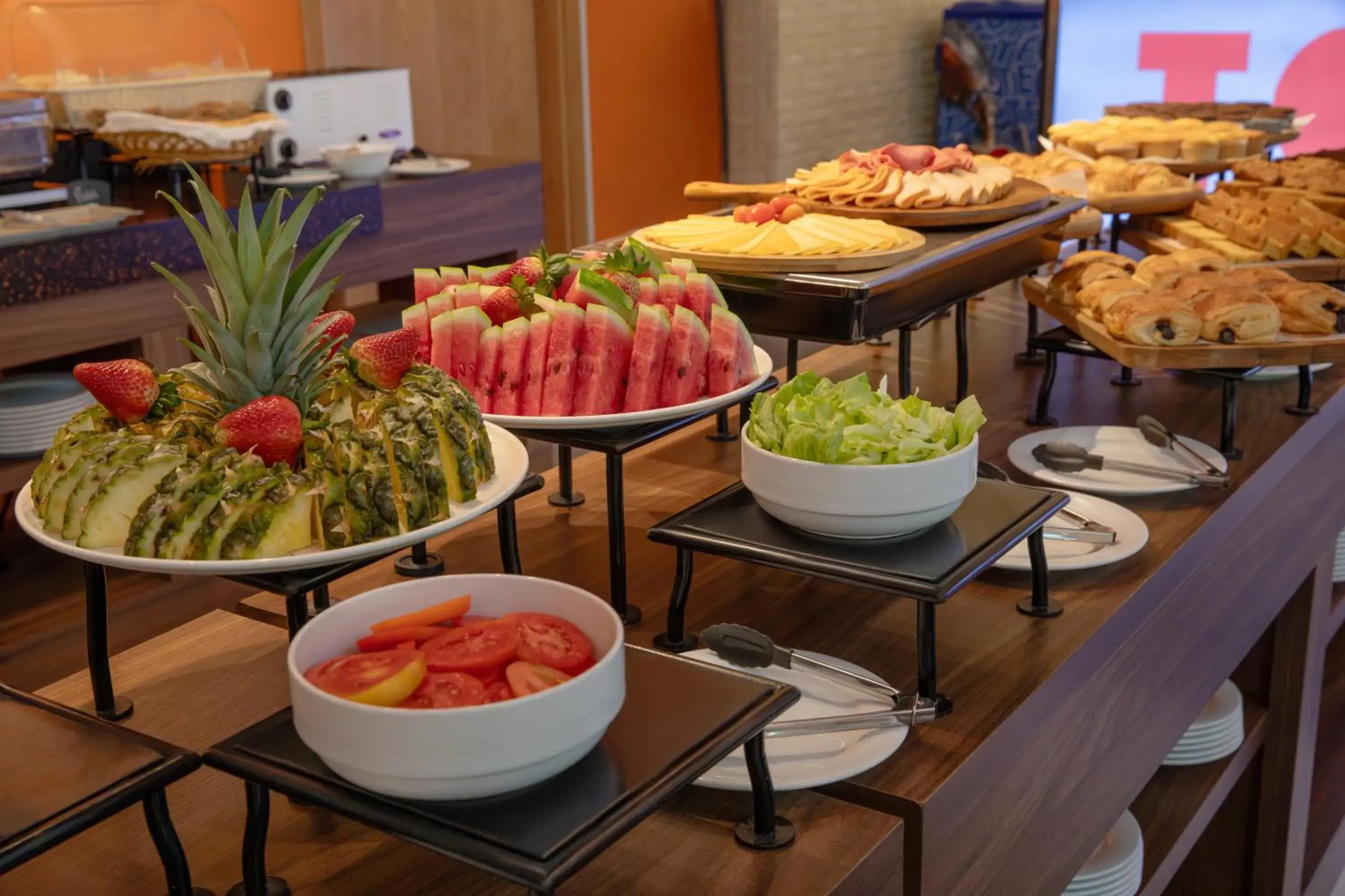 Buffet breakfast in Swiss-Belinn Doha Buffet breakfast in Swiss-Belinn Doha