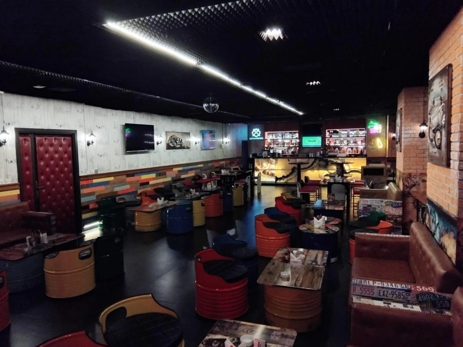 Lounge or bar in Swiss-Belinn Doha