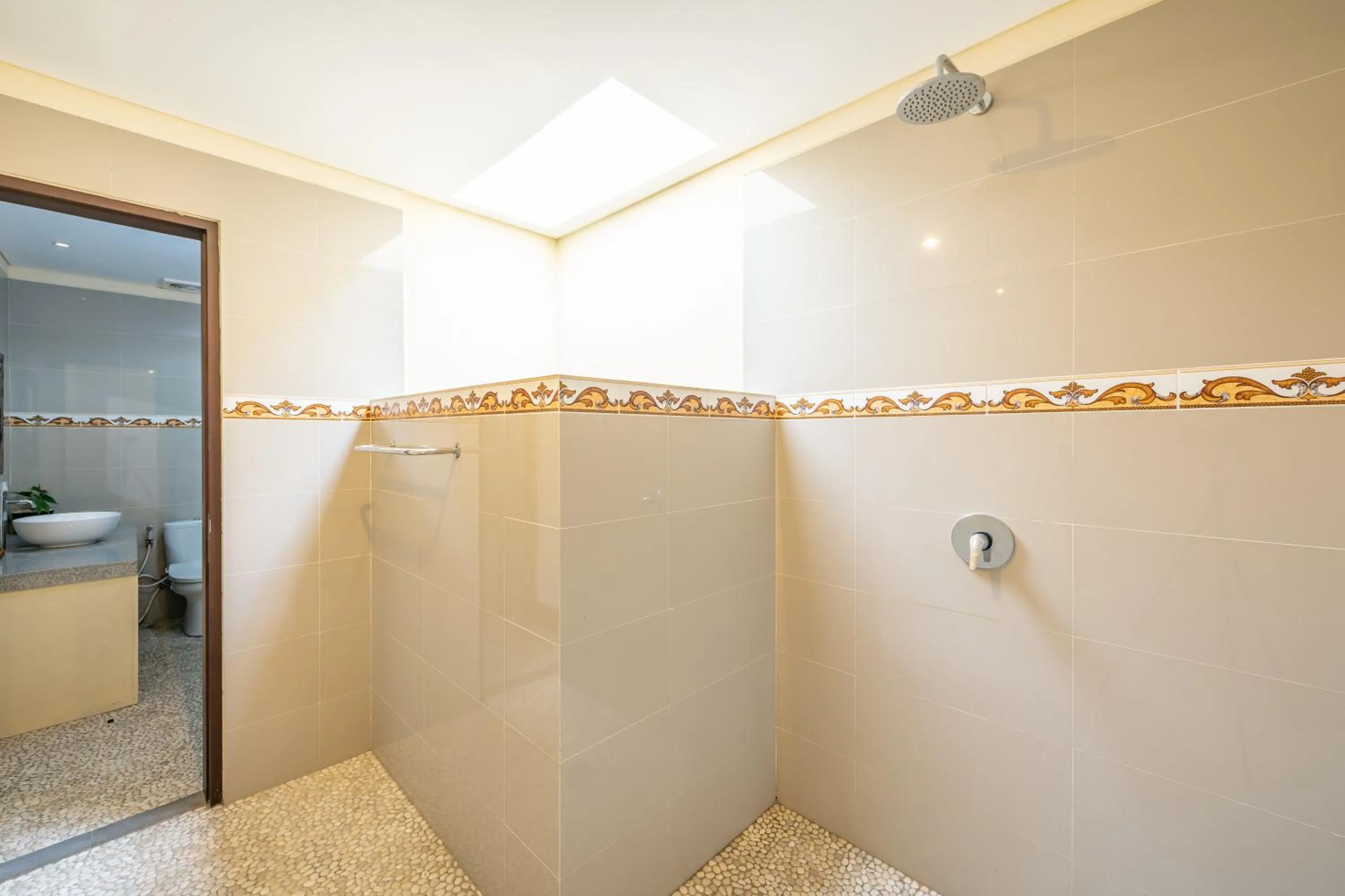 Shower in Mardika Private Villa