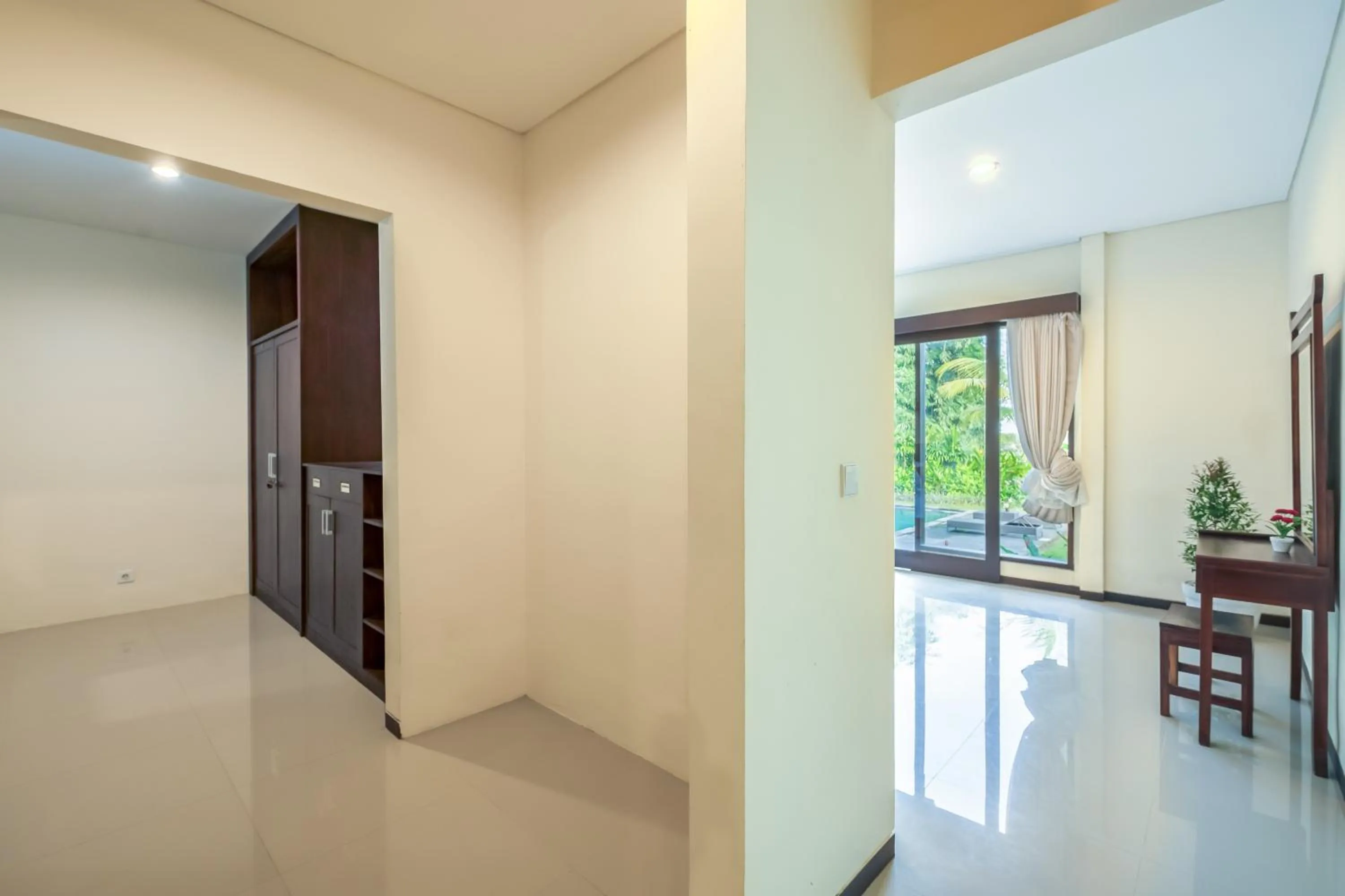 Area and facilities in Mardika Private Villa