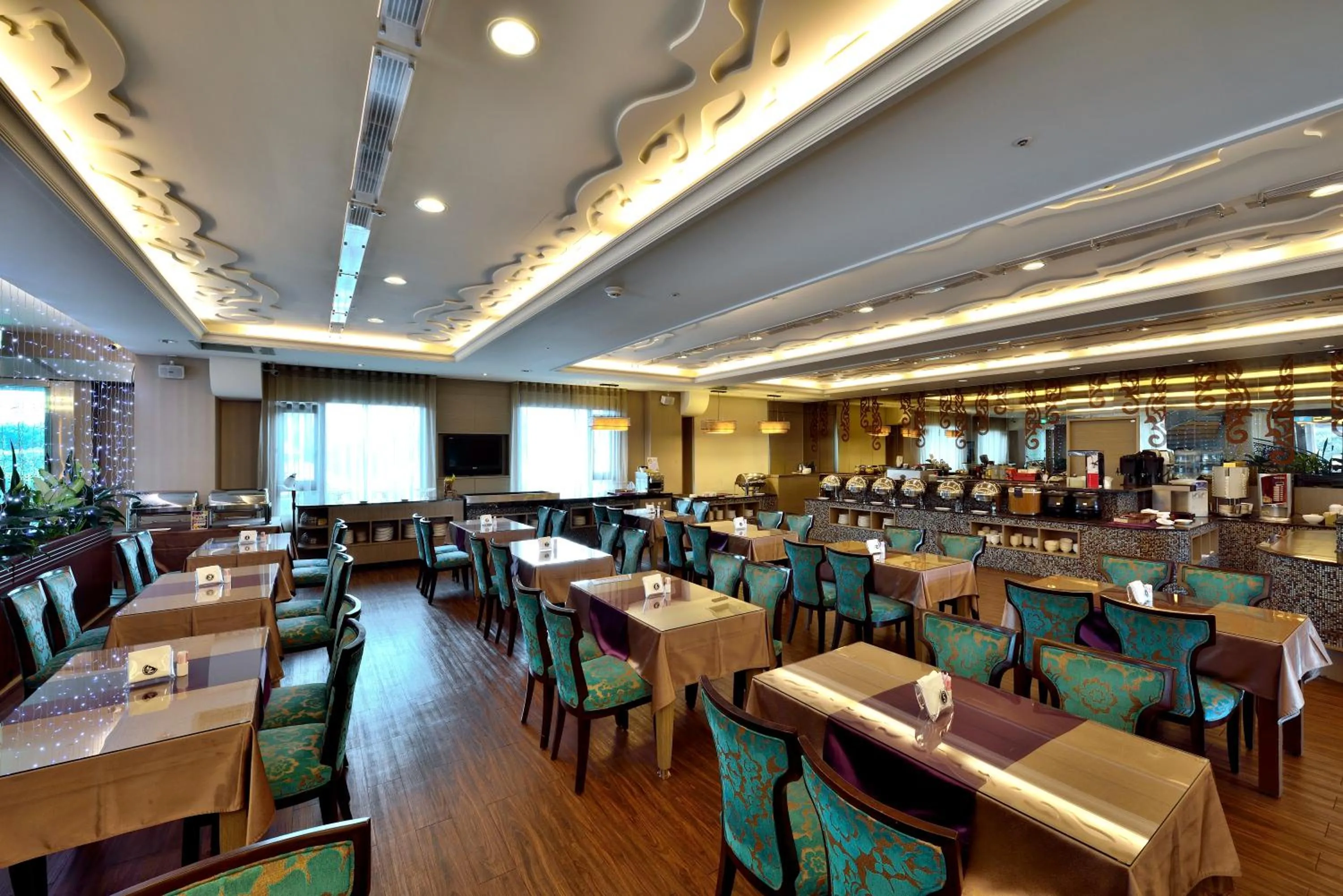 Restaurant/places to eat in Shinkansen Grand Hotel
