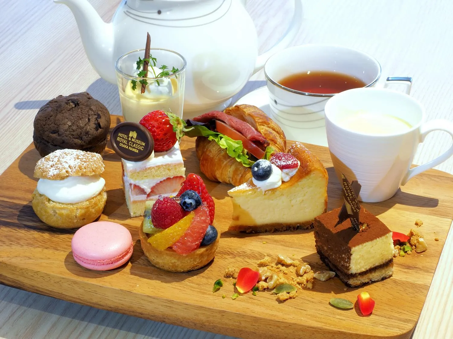 Food and drinks in Hotel Royal Classic Osaka