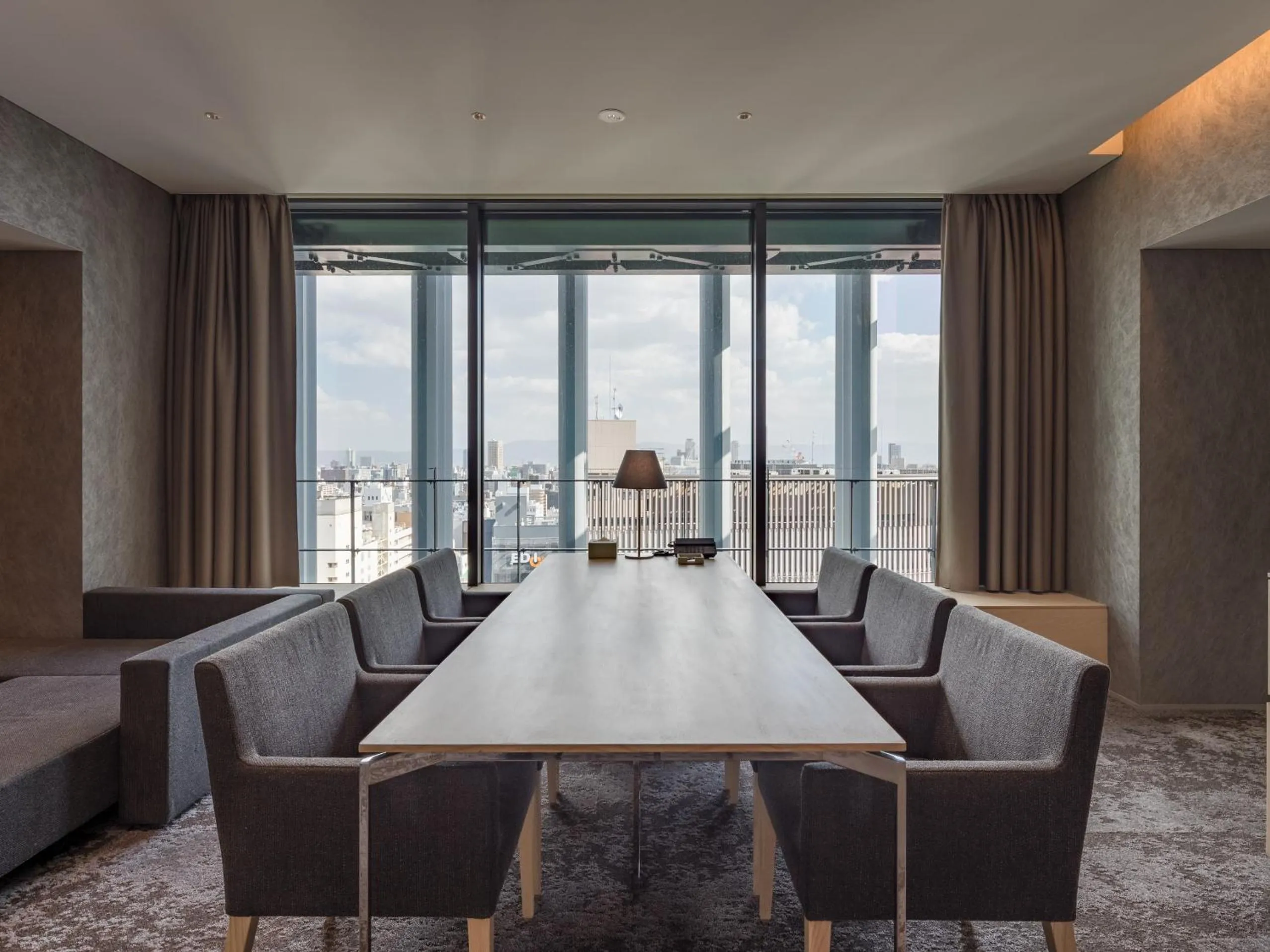 Living room in Hotel Royal Classic Osaka