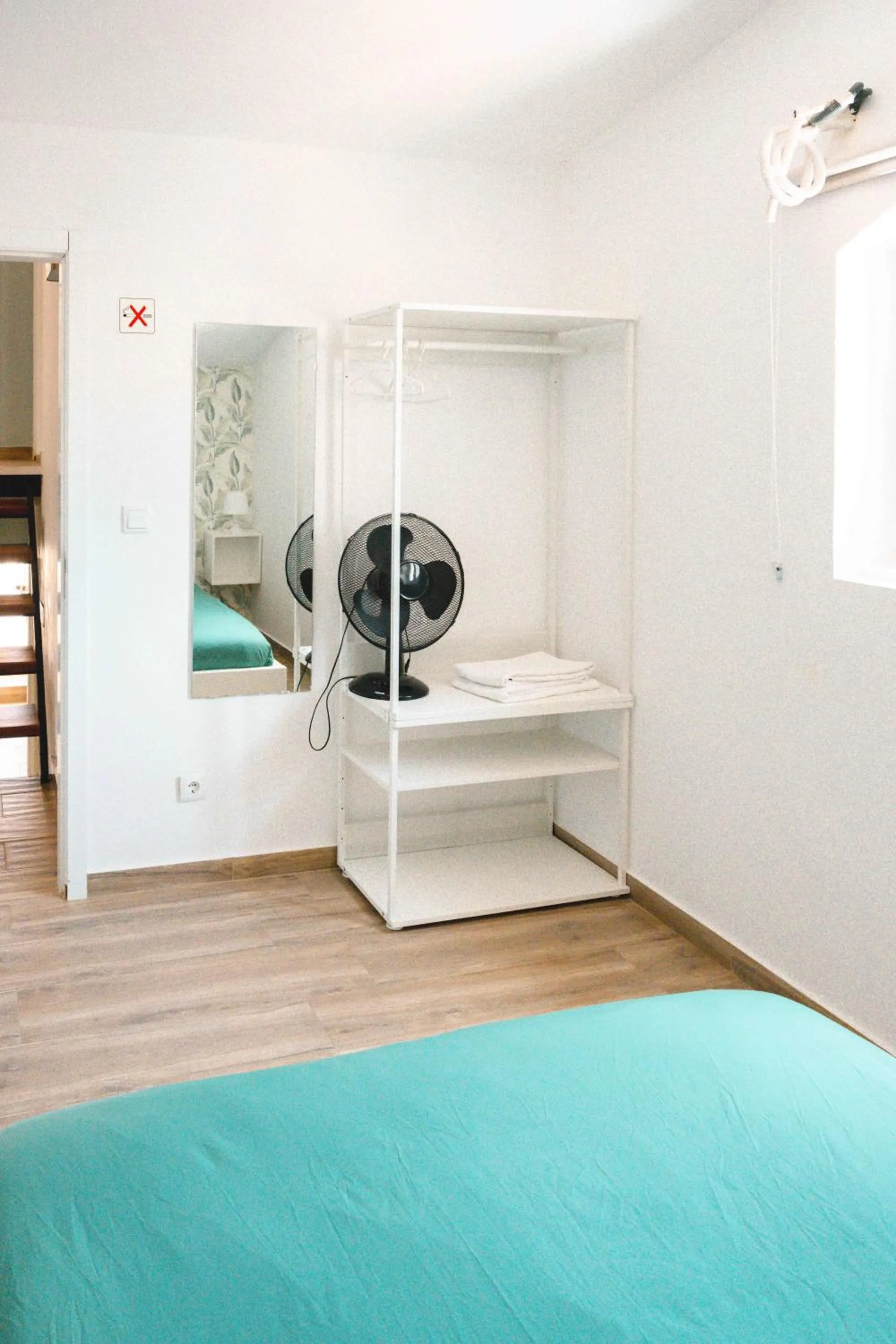 Bedroom, Bed in Cascais Bay Hostel