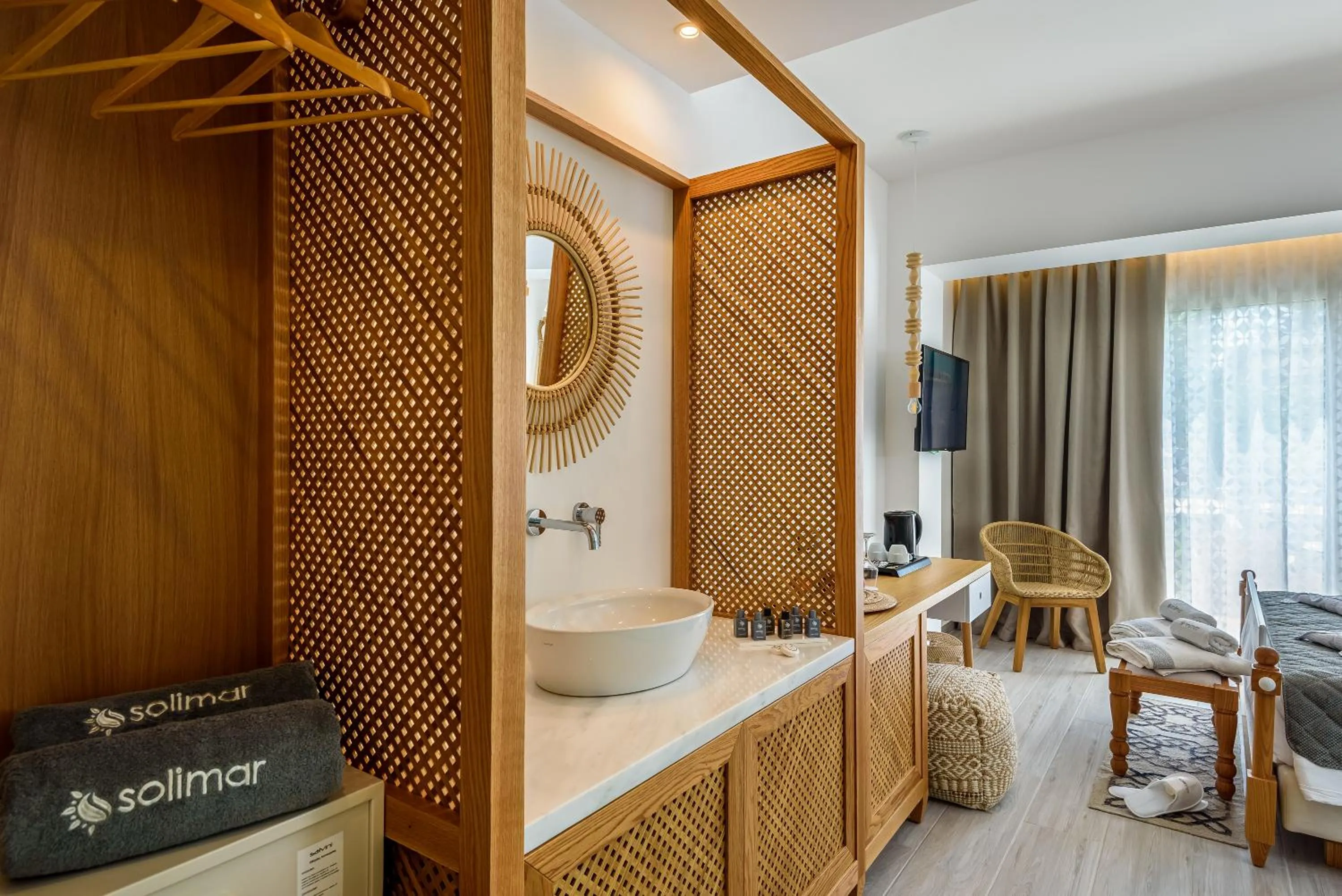 Bathroom in Solimar White Pearl - Adults Only