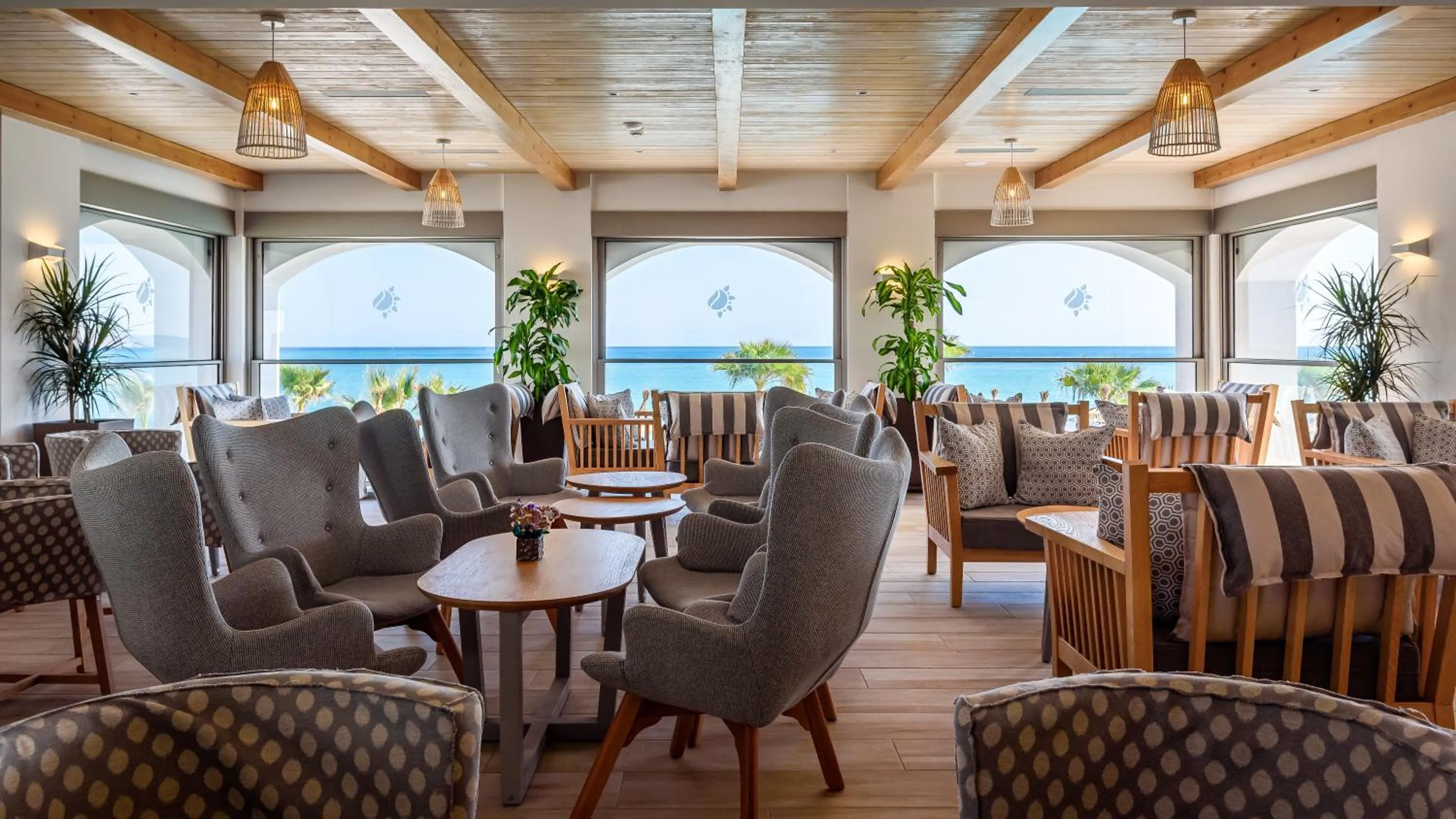 Lounge or bar in Solimar White Pearl - Adults Only