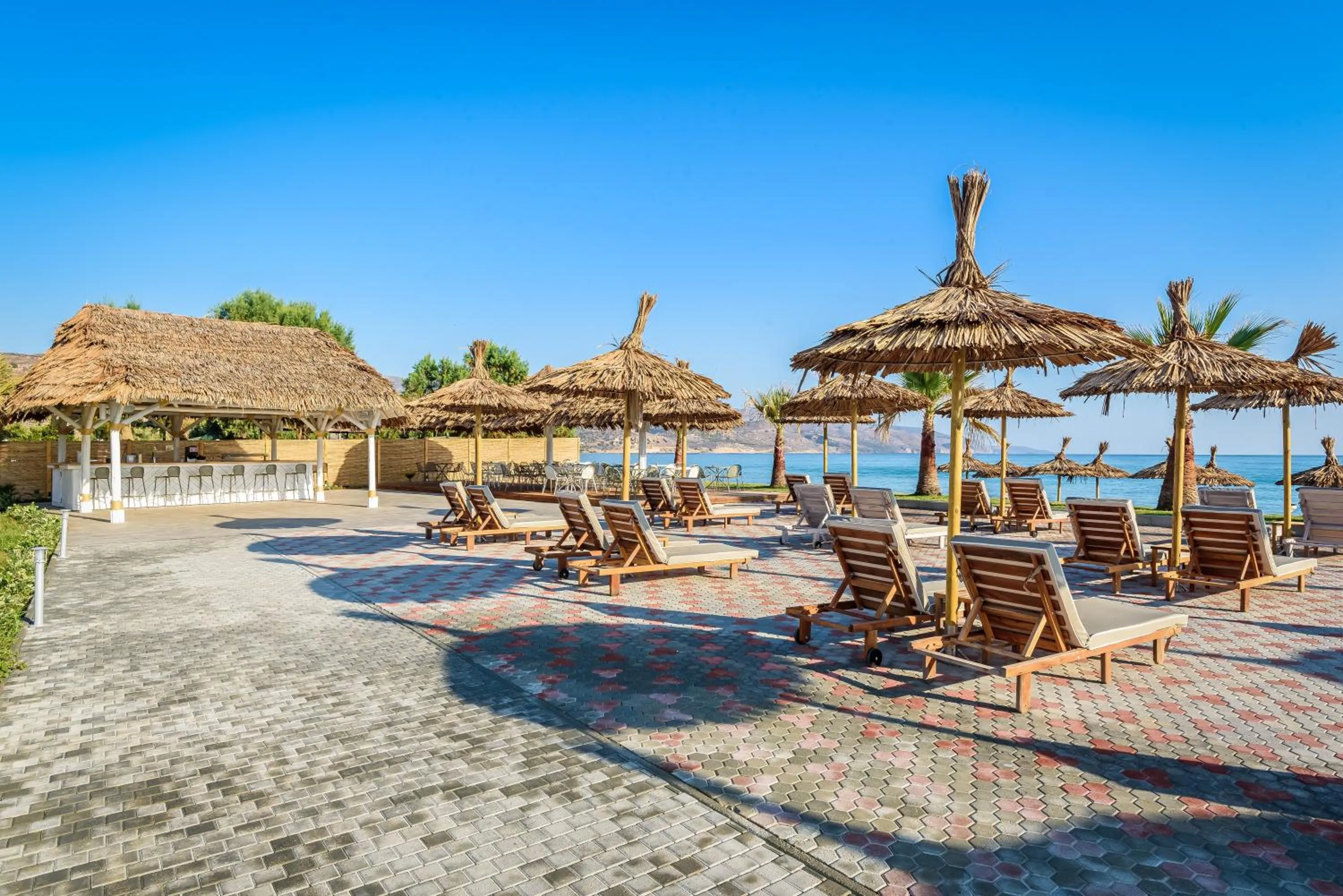 Beach in Solimar White Pearl - Adults Only