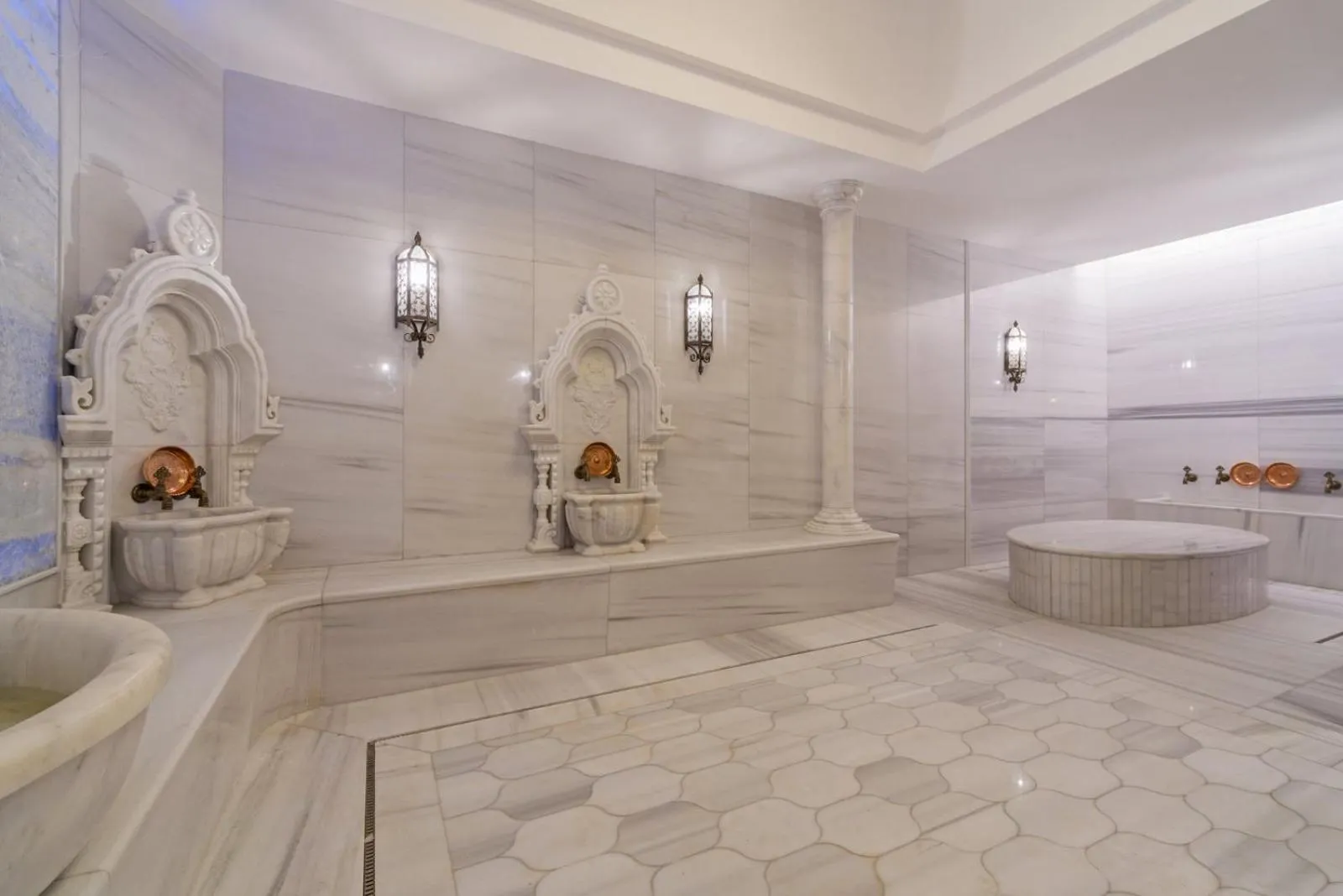 Public Bath in Cunda Despot Evi