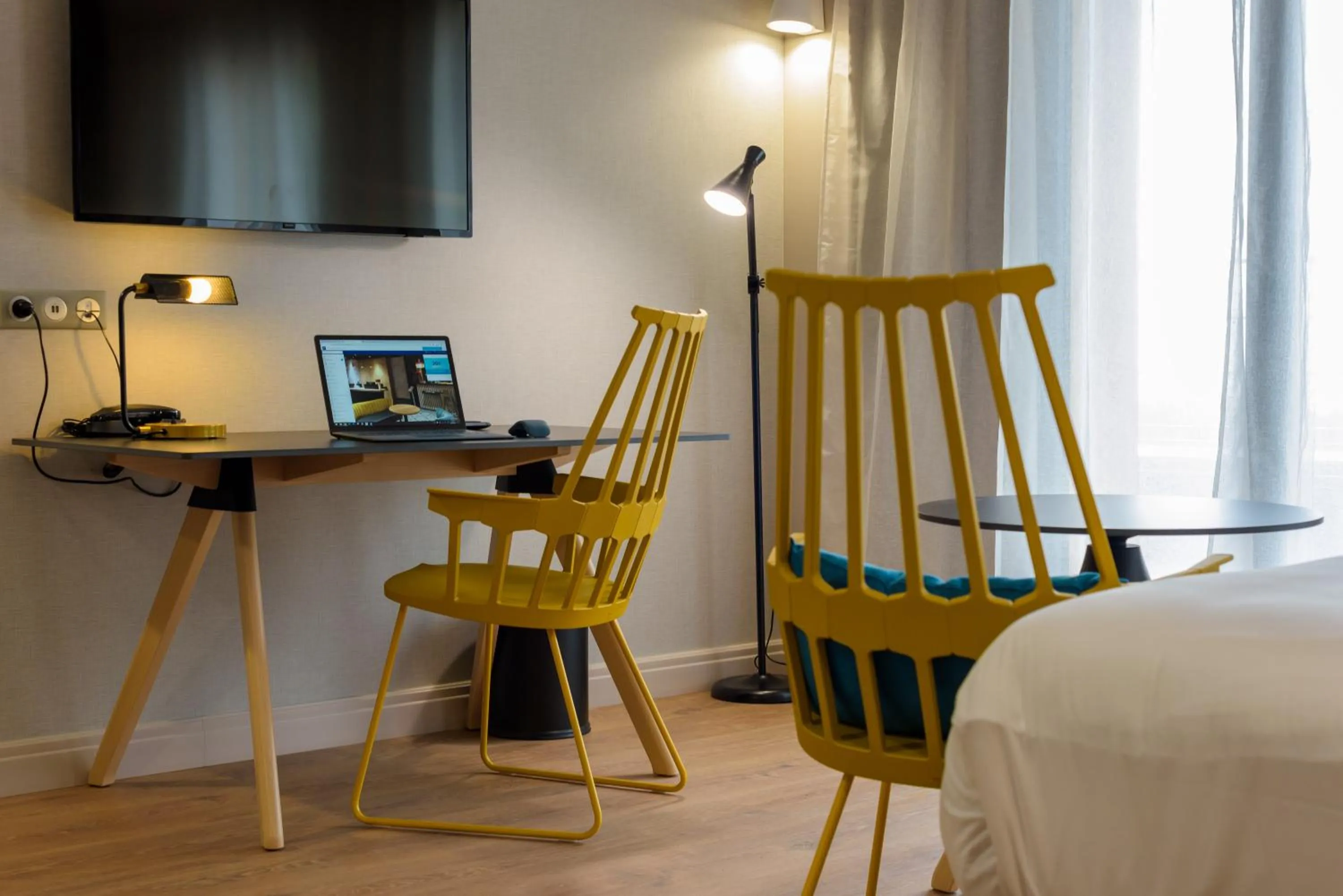 TV and multimedia, Bed in Best Western Montecristo-Bastia