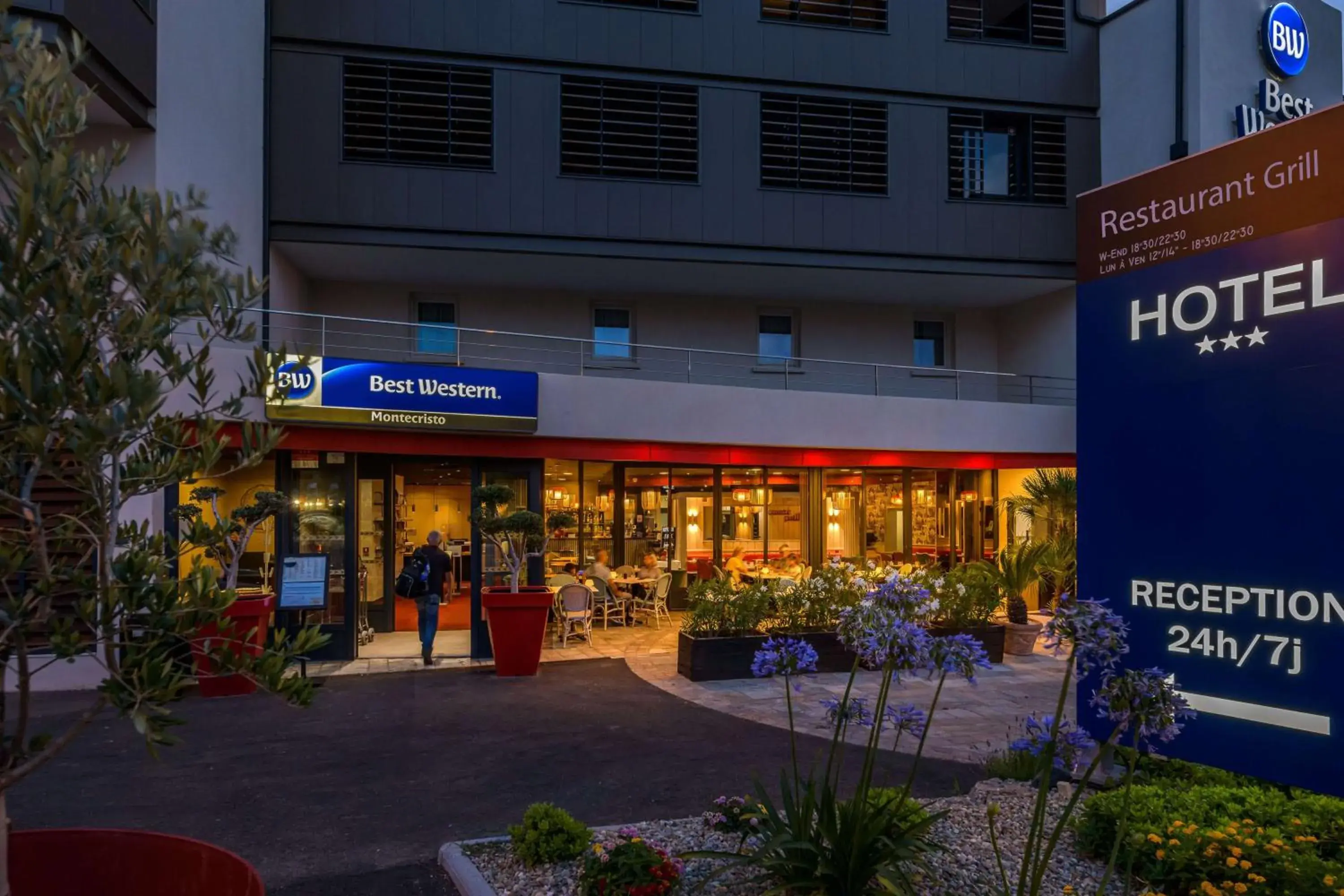Property building in Best Western Montecristo-Bastia Property building in Best Western Montecristo-Bastia