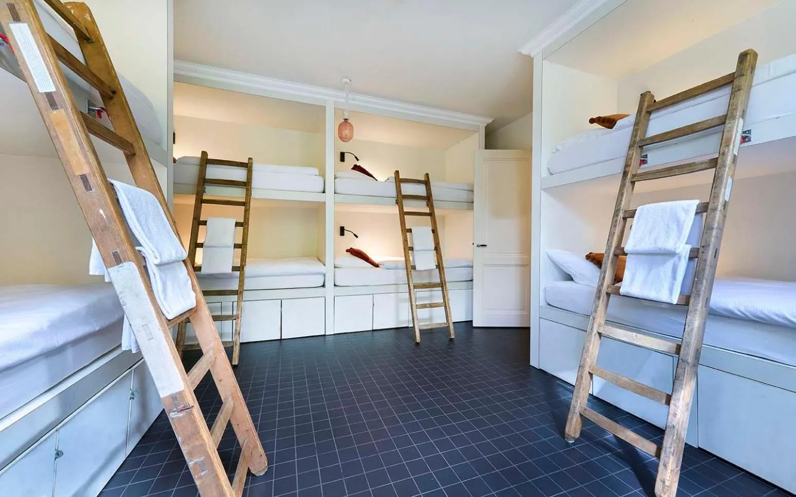 Bed in Hello I'm Local - Boutique Hostel