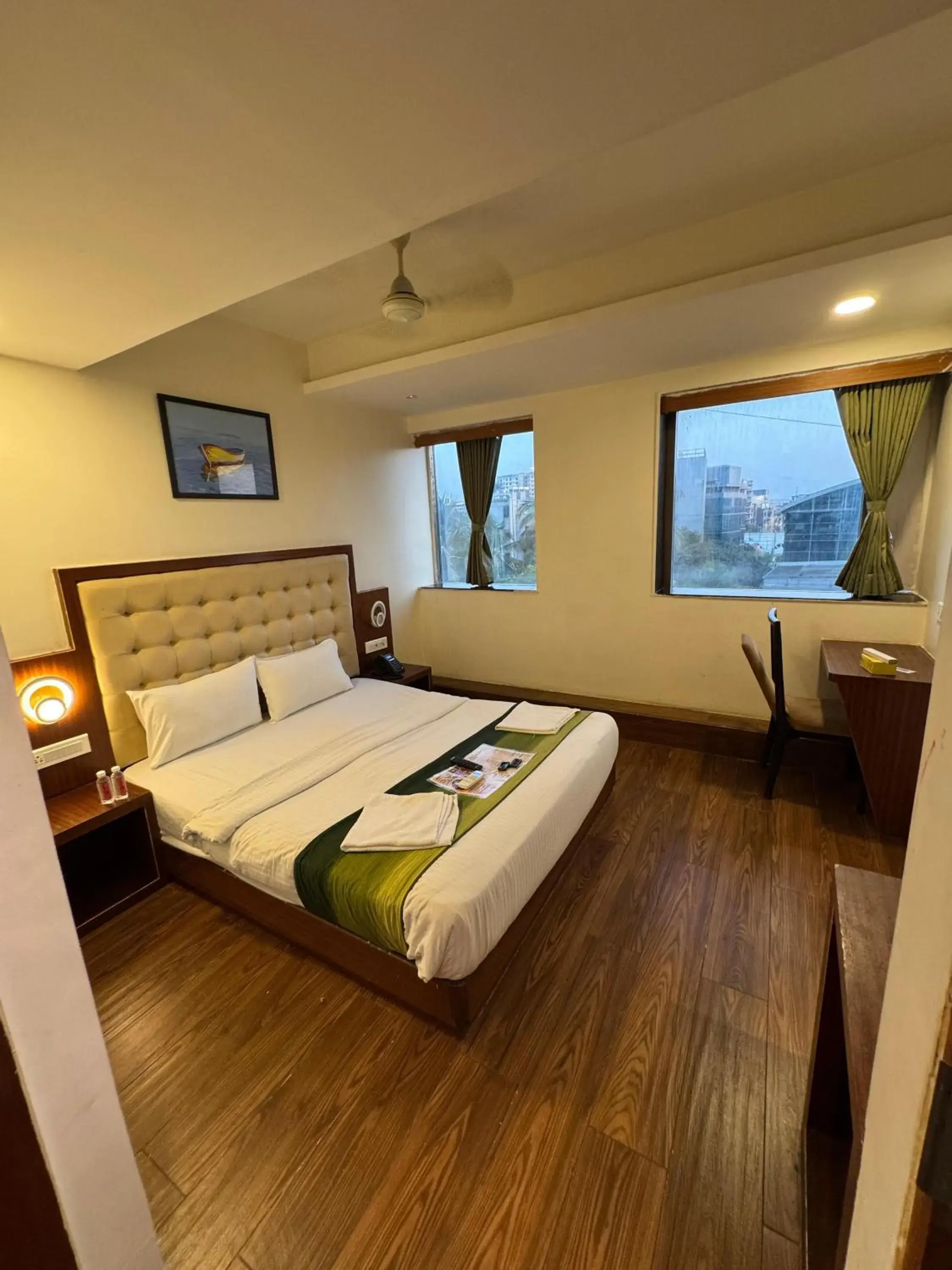 Bedroom, Bed in Aflon midc andheri east Bedroom, Bed in Aflon midc andheri east