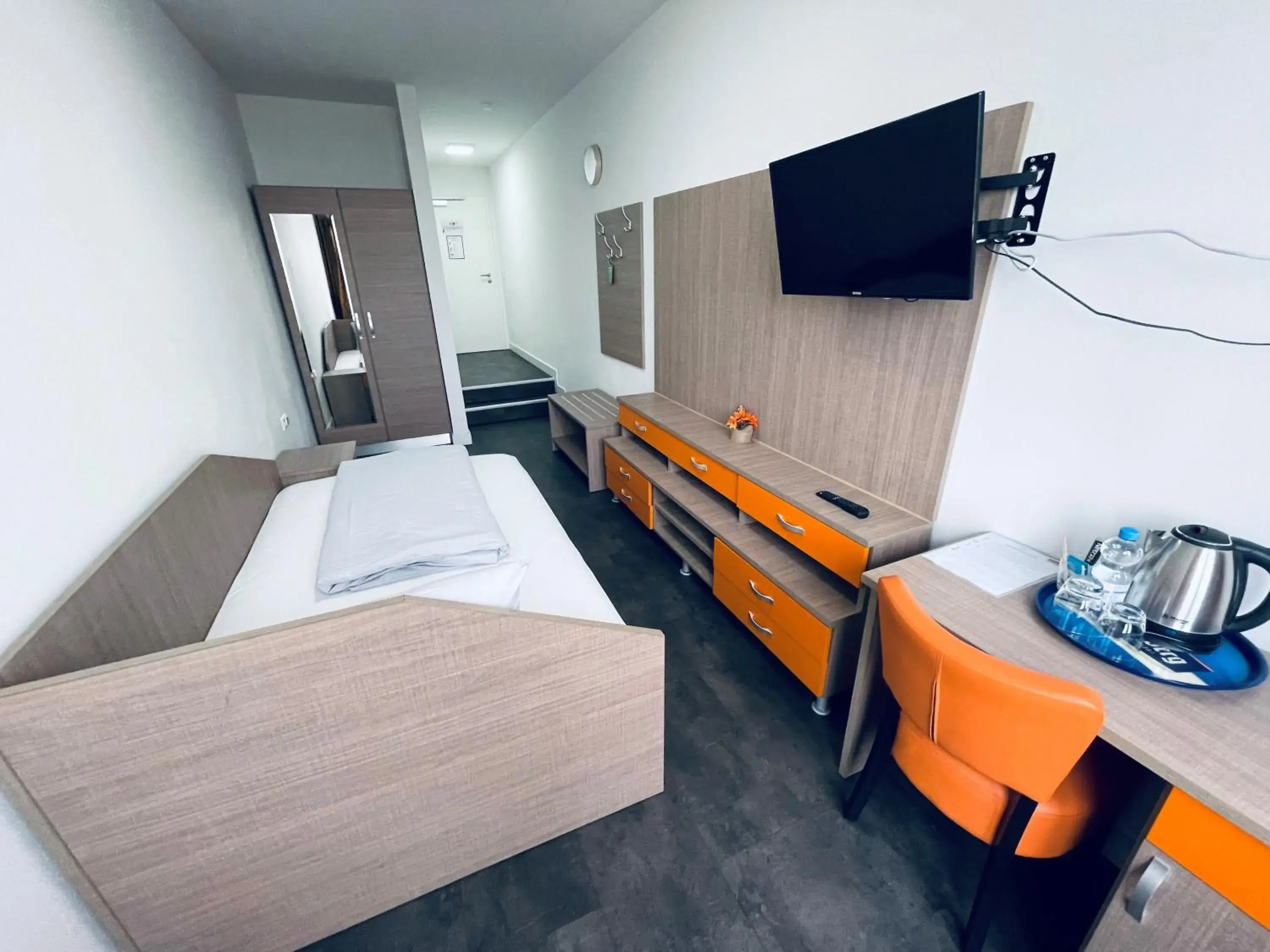 Single Room in Hotel Terminal One Single Room in Hotel Terminal One