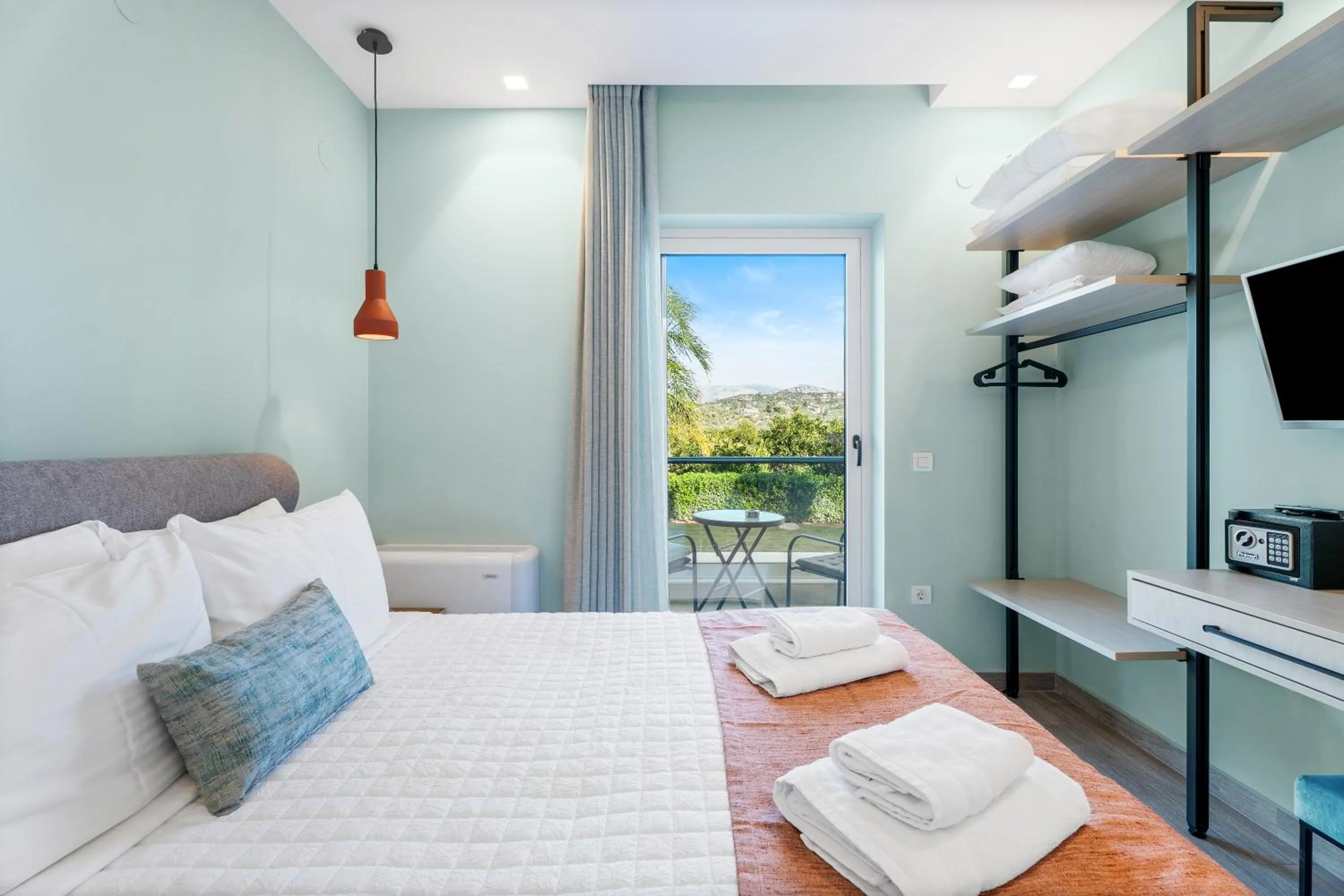 Bed in Frunze Luxury Apartments