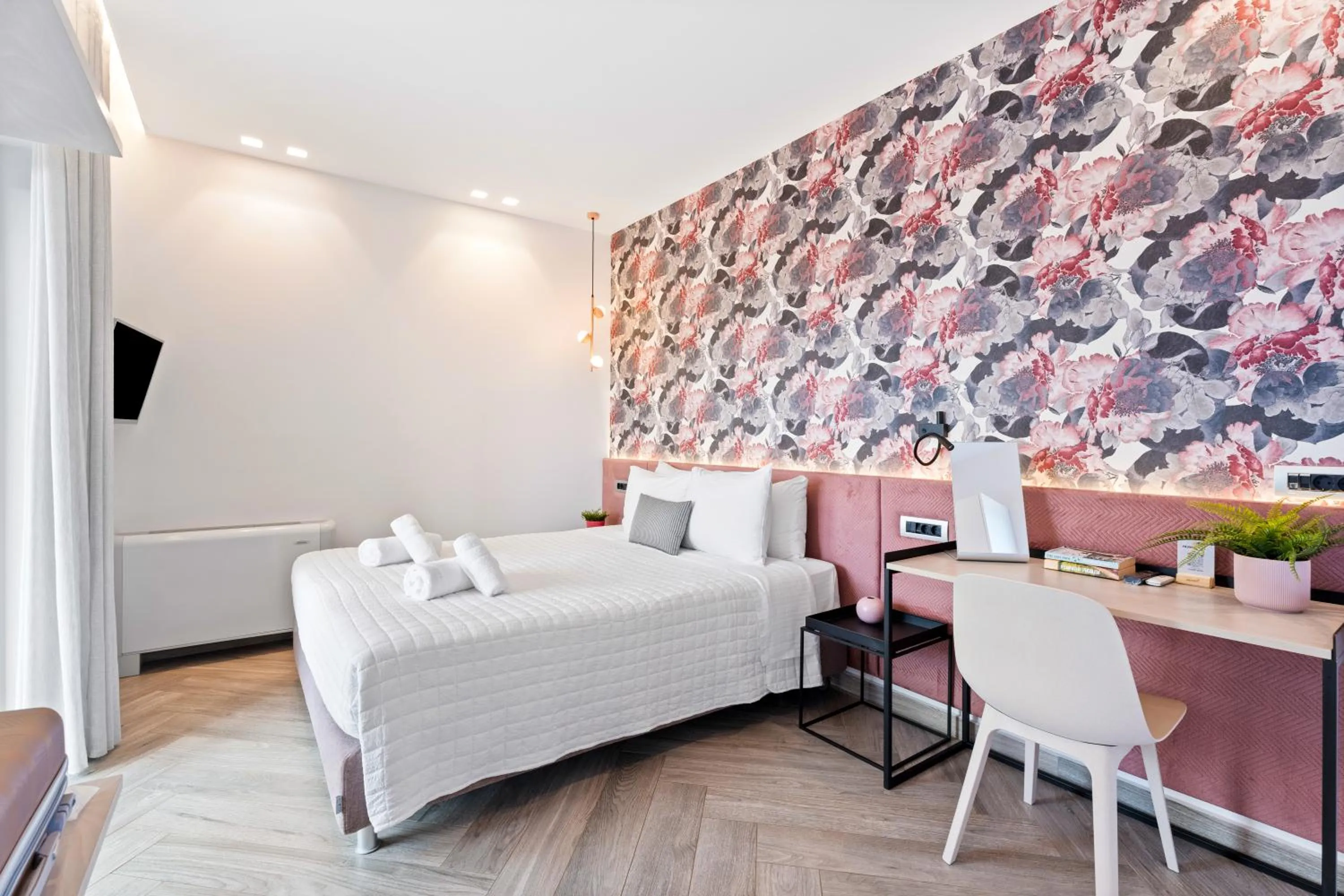 Bed in Frunze Luxury Apartments