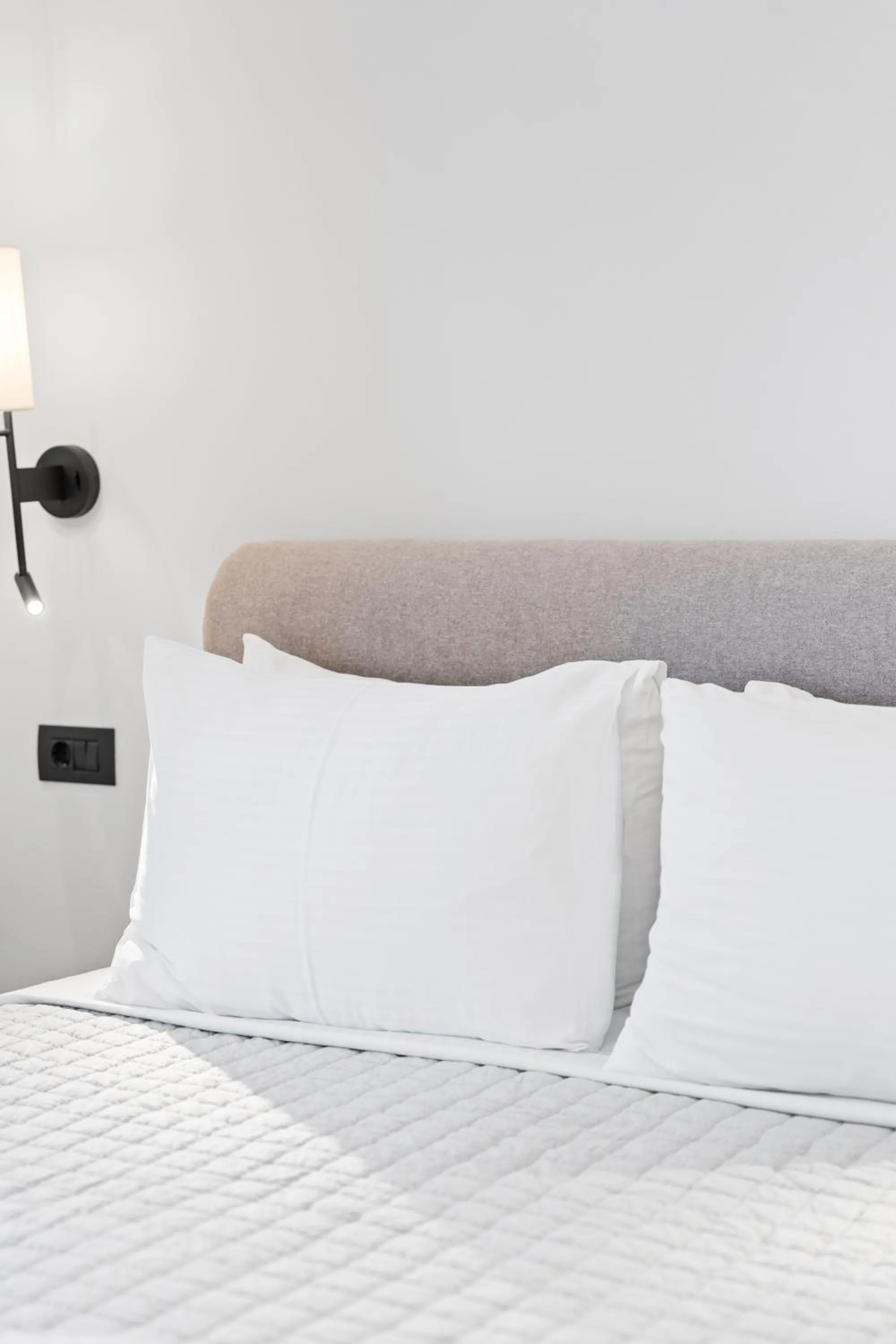 Bed in Frunze Luxury Apartments