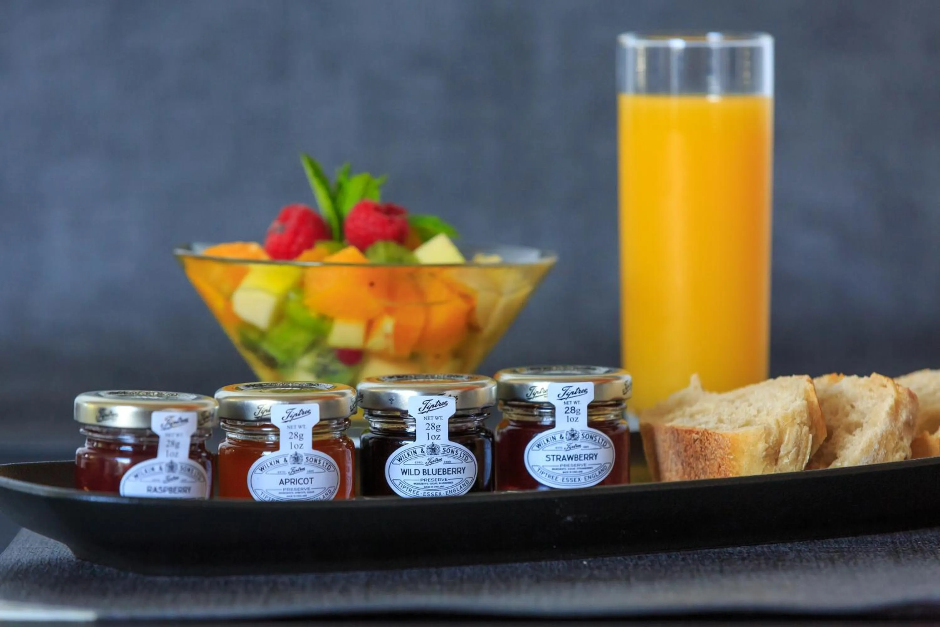 Breakfast in Logis hôtel Annecy nord / Argonay