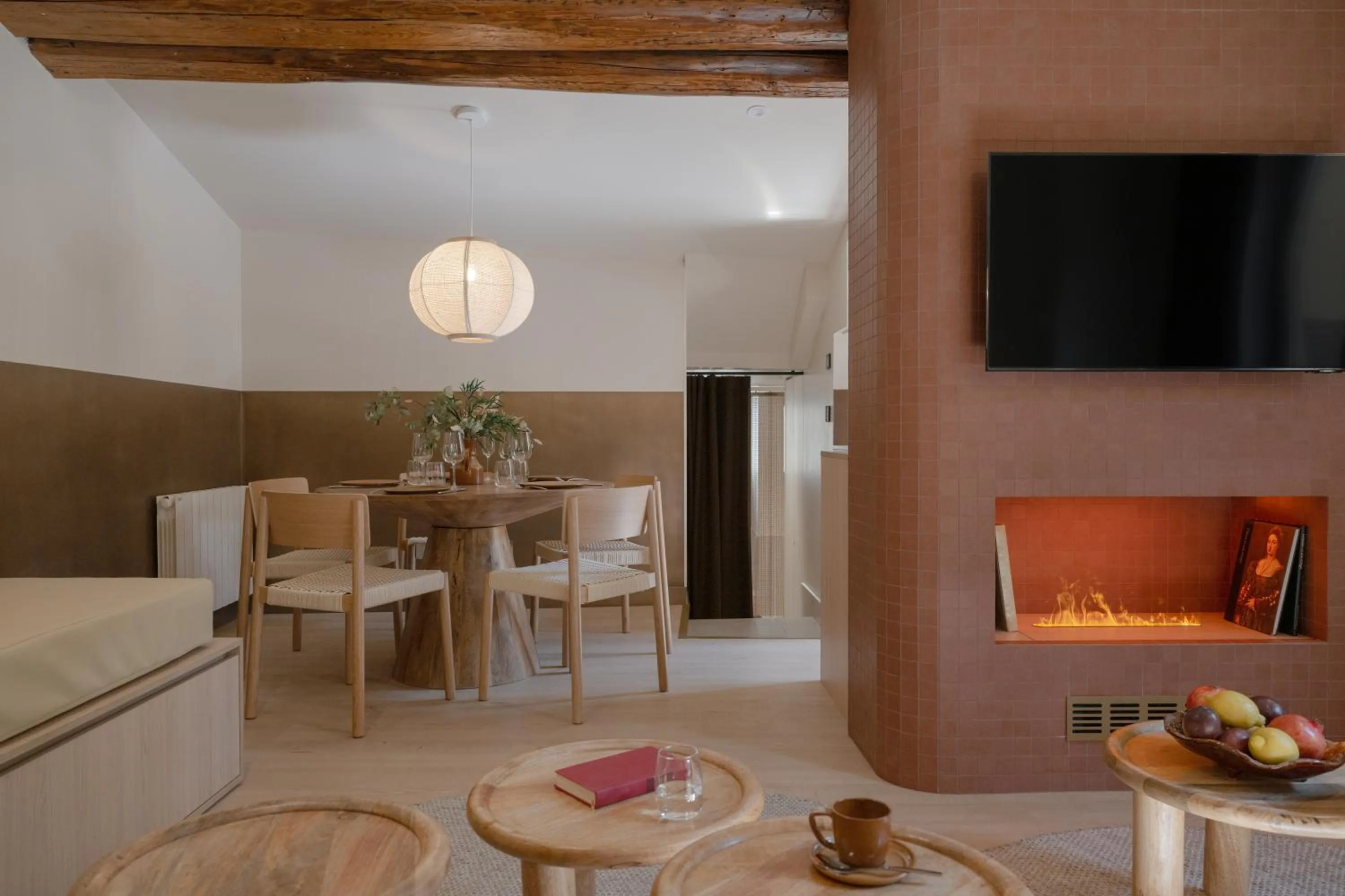 TV and multimedia in MiHotel Le Gourguillon