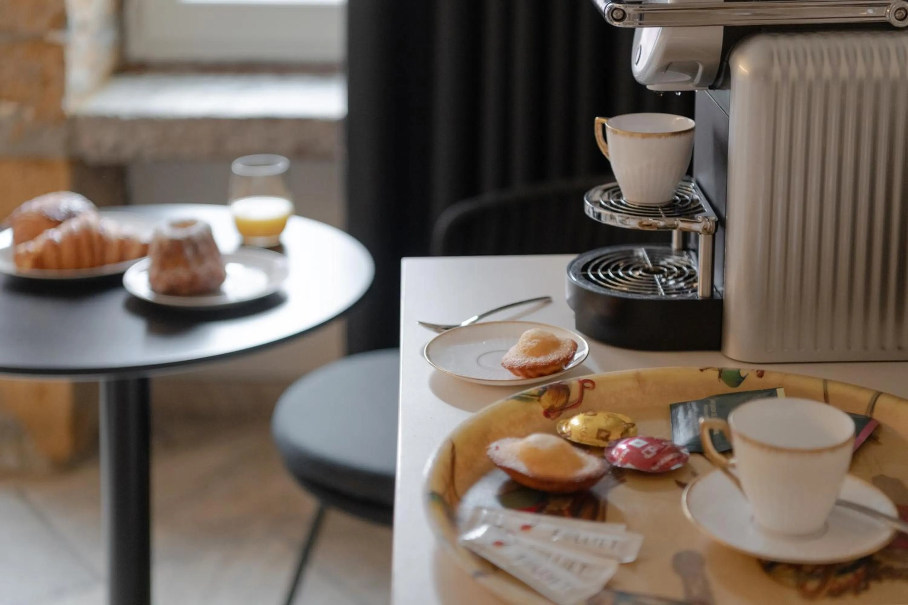 Kitchen or kitchenette in MiHotel Le Gourguillon