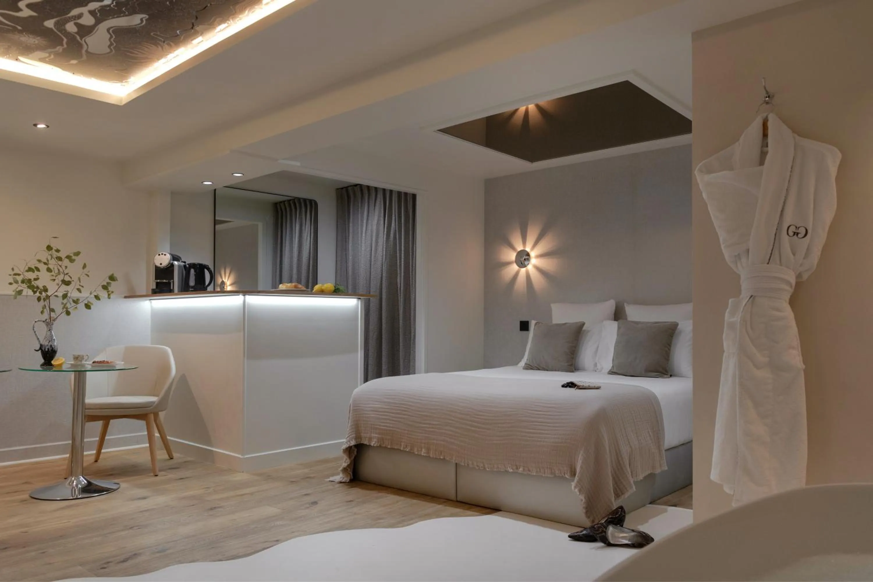 Bed in MiHotel Le Gourguillon