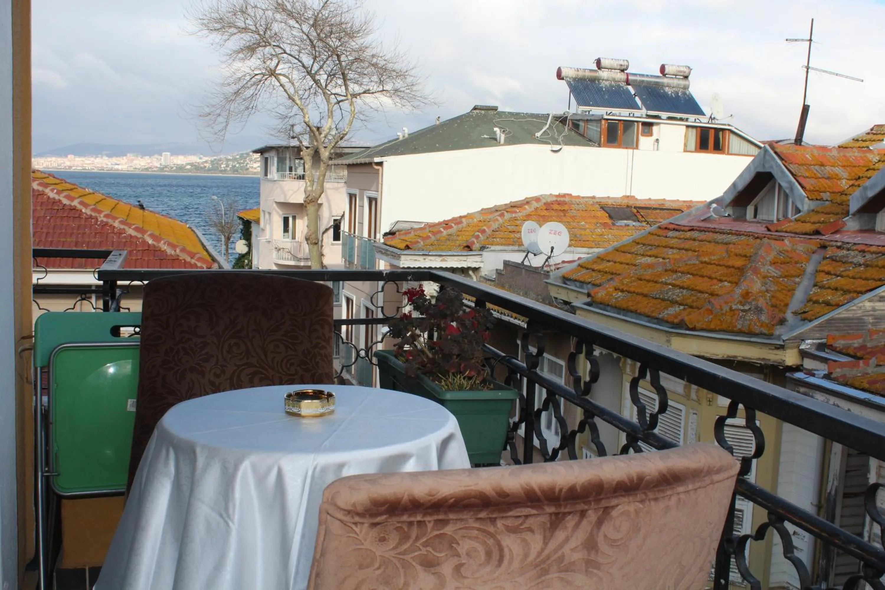 Balcony/Terrace in Masal Hotel