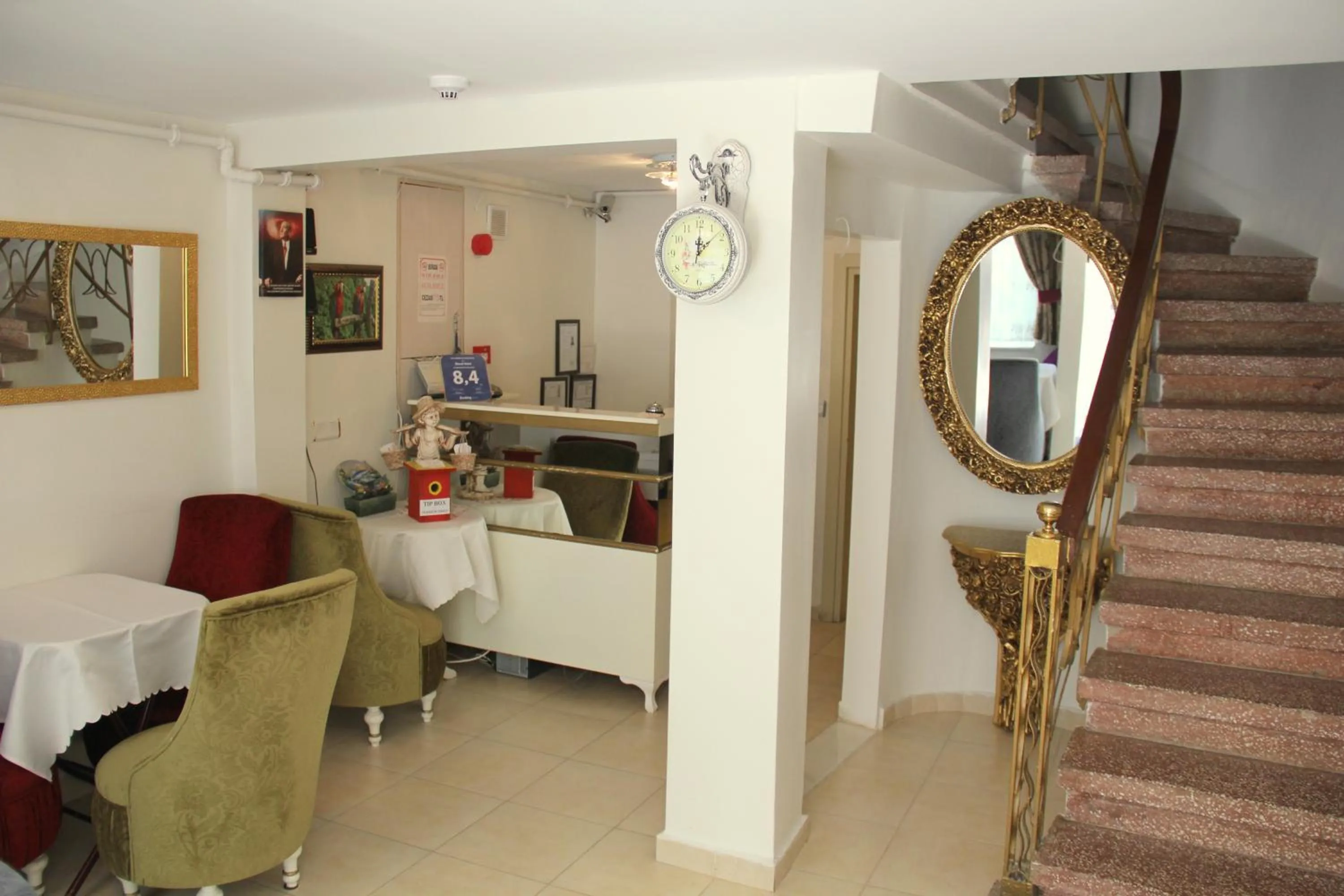 Lobby or reception in Masal Hotel