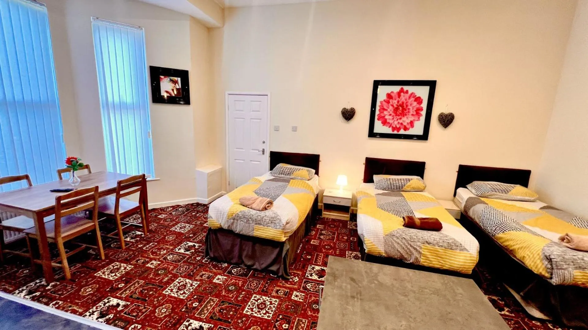 Bed in Castle Lodge Guest House 86-88 Sheil Rd L6 3AF