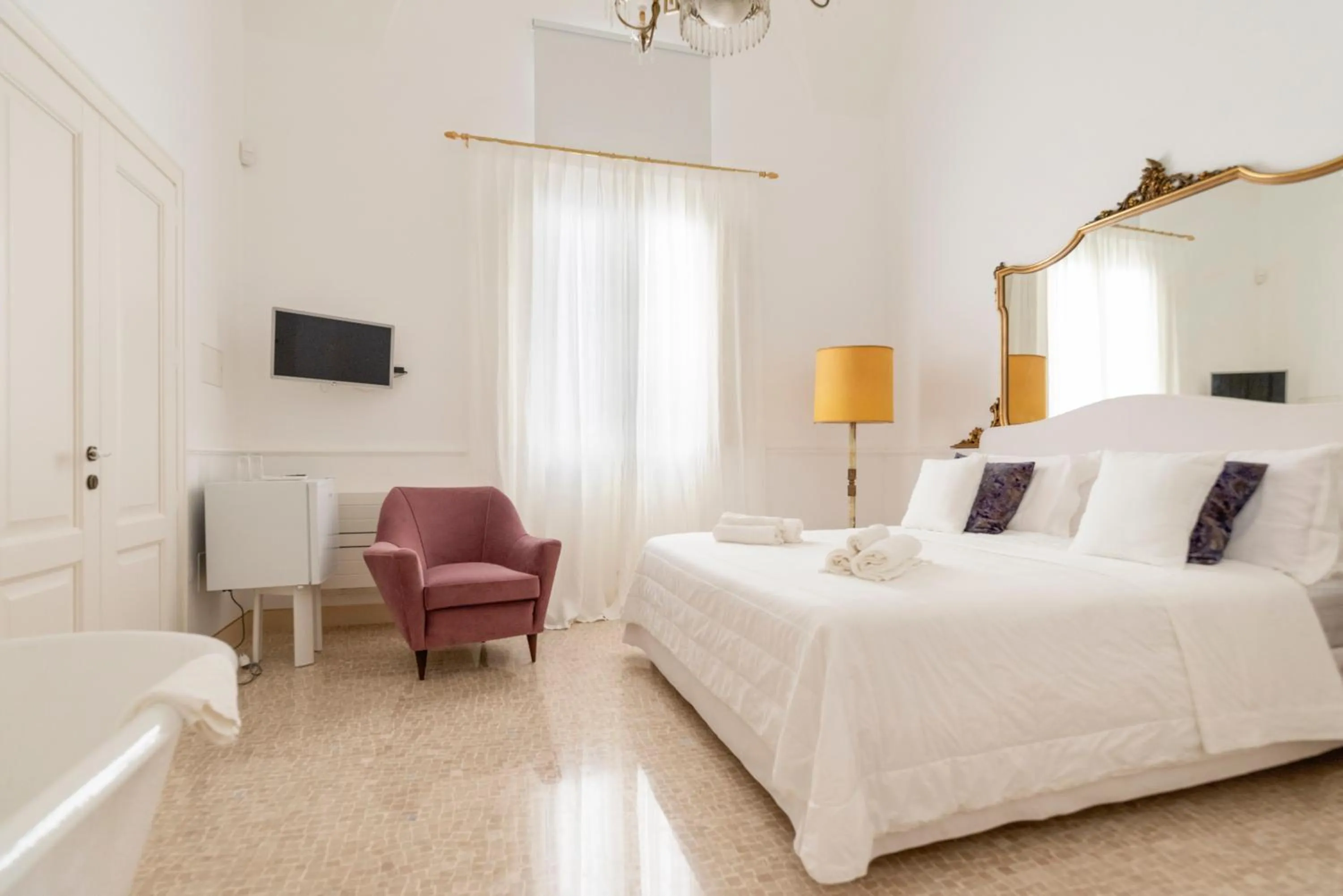 Photo of the whole room, Bed in Relais Carlo Alberto