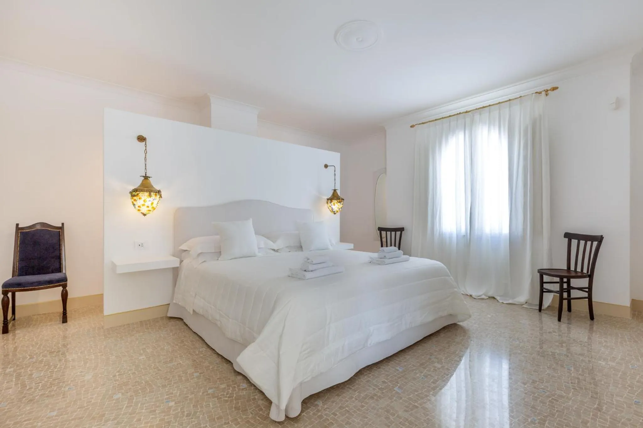 Bed in Relais Carlo Alberto