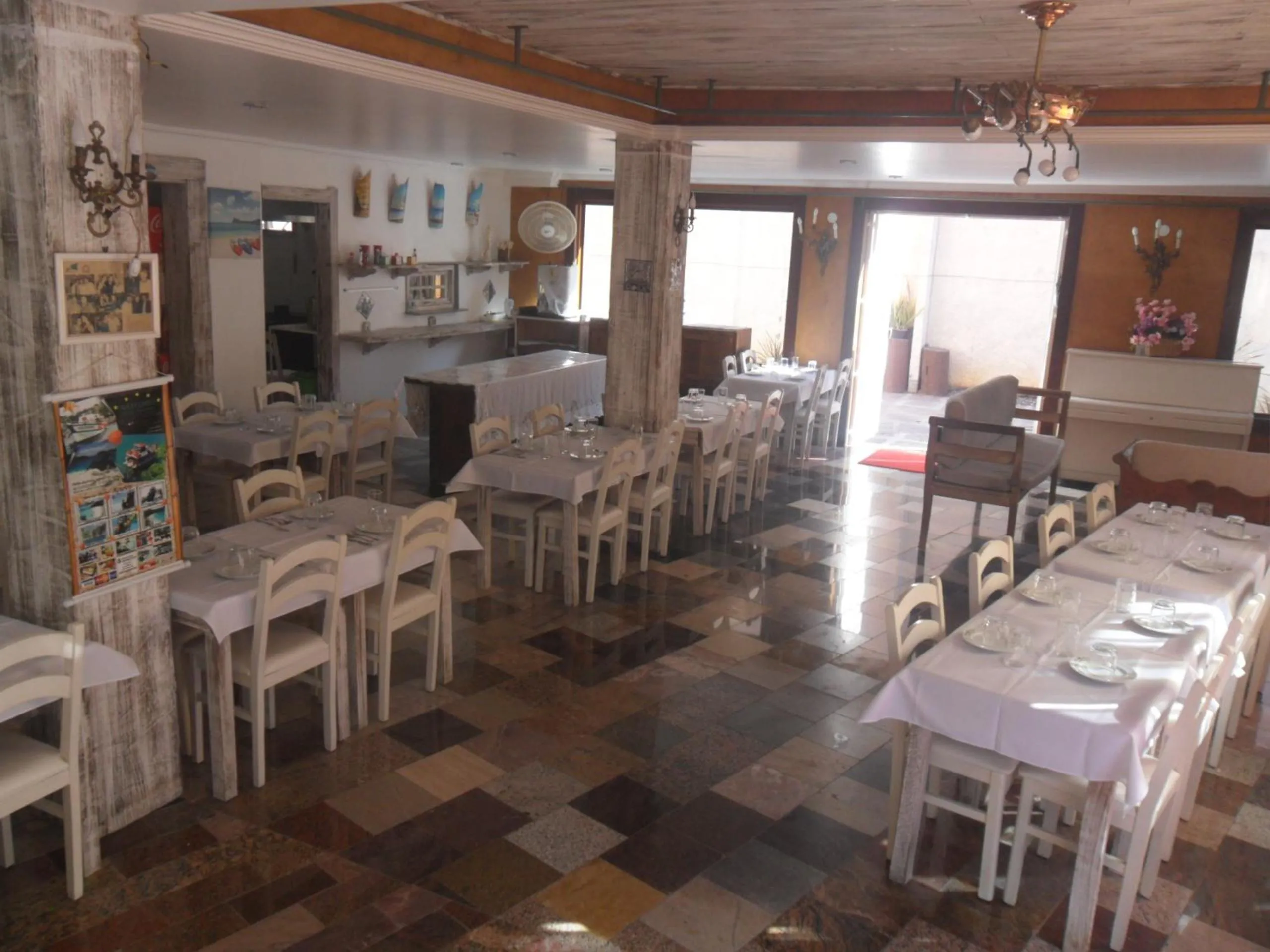 Dining area in Pousada La Lampara