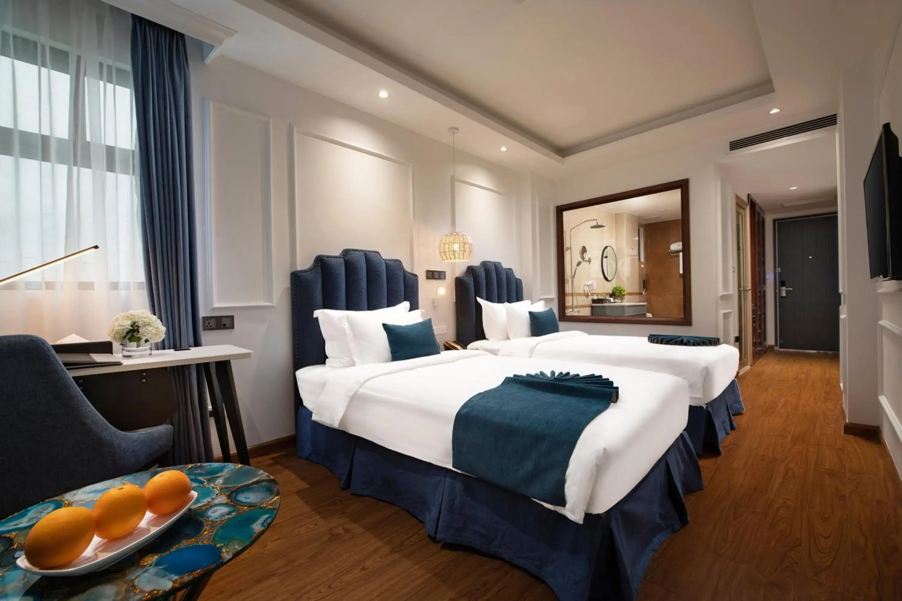 Executive Suite in Hanoi Fiesta Central Hotel and Spa Executive Suite in Hanoi Fiesta Central Hotel and Spa