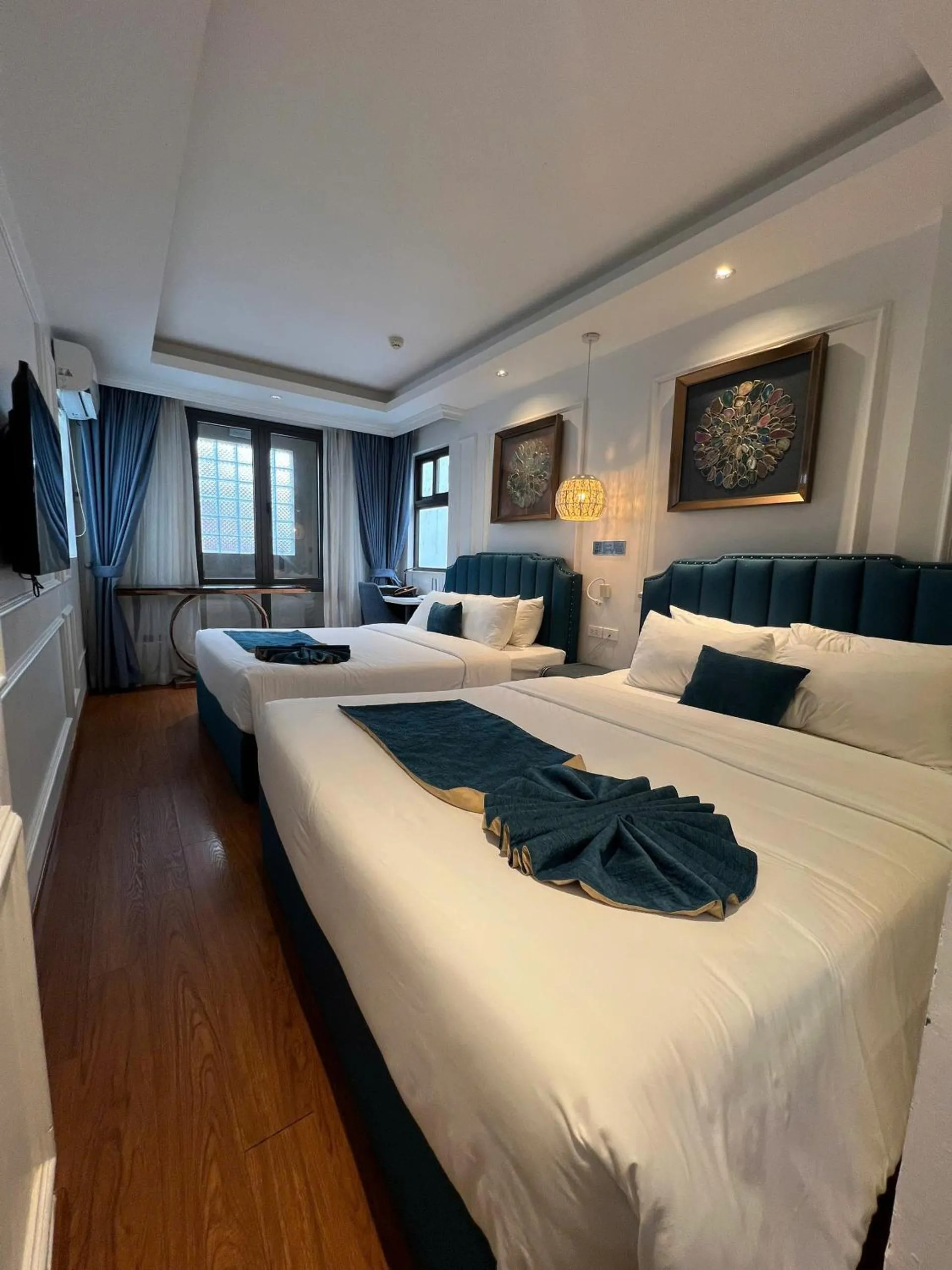 Bed in Hanoi Fiesta Central Hotel and Spa