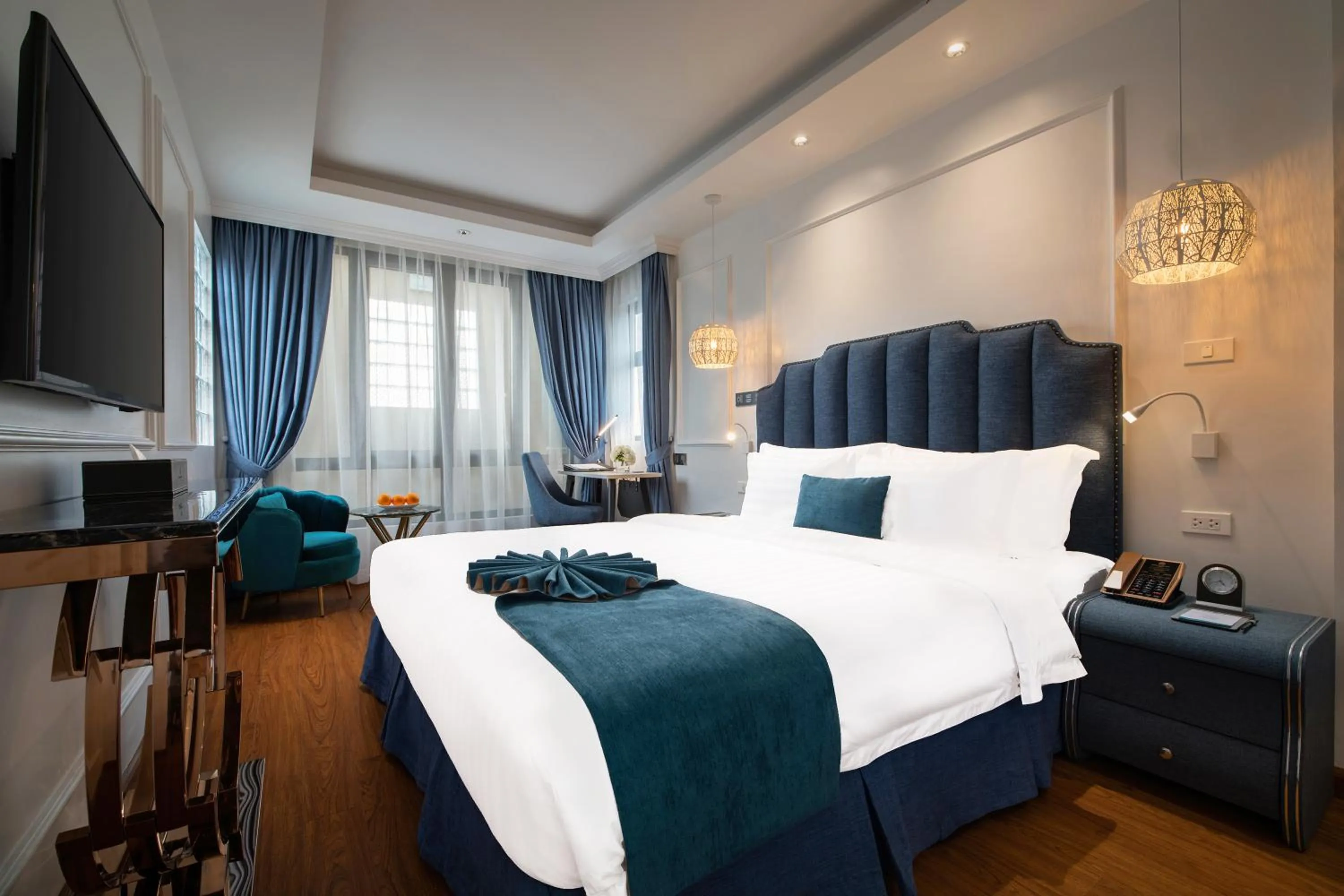 Bed in Hanoi Fiesta Central Hotel and Spa