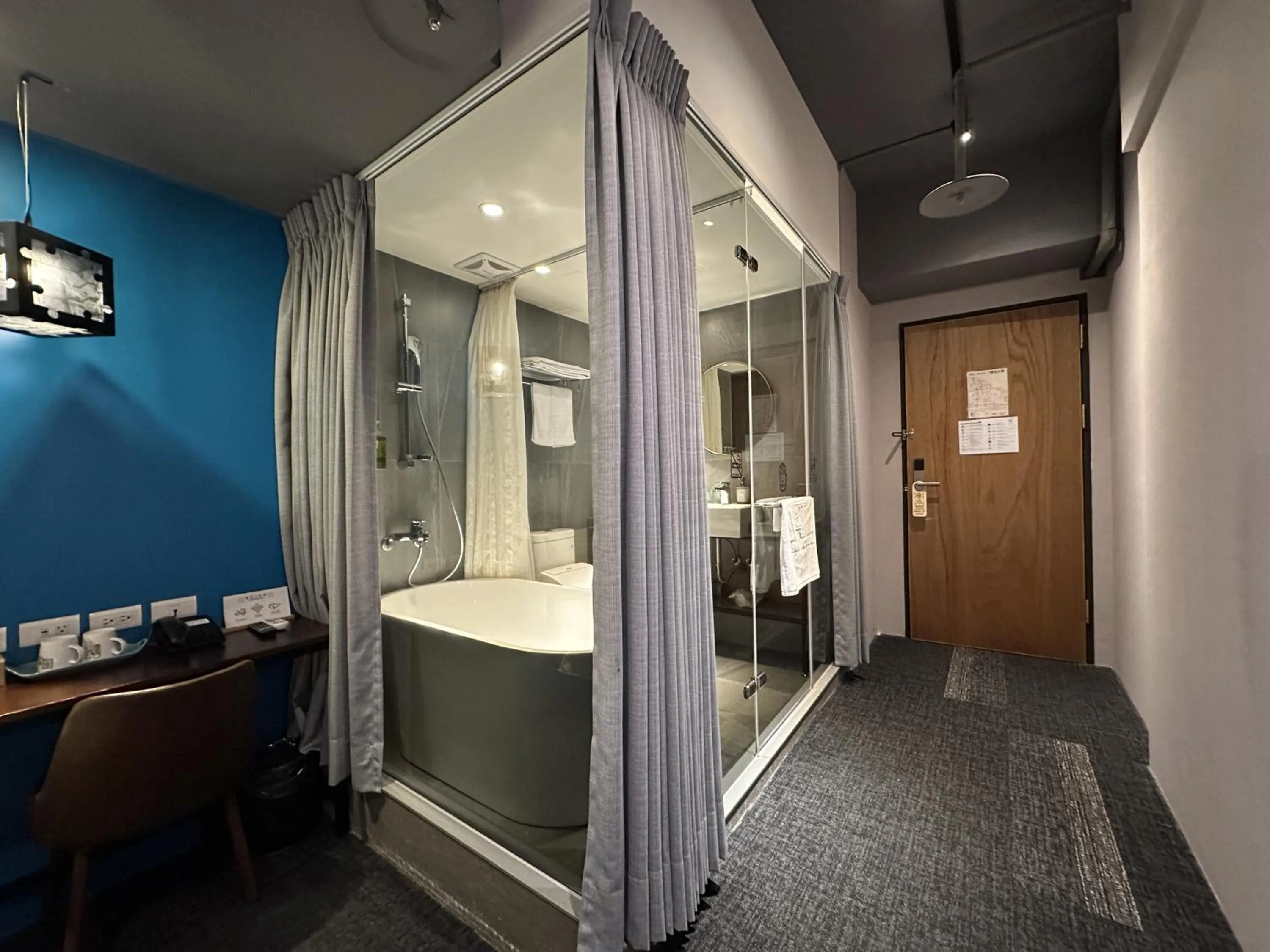 Bathroom in Cho Hotel 3