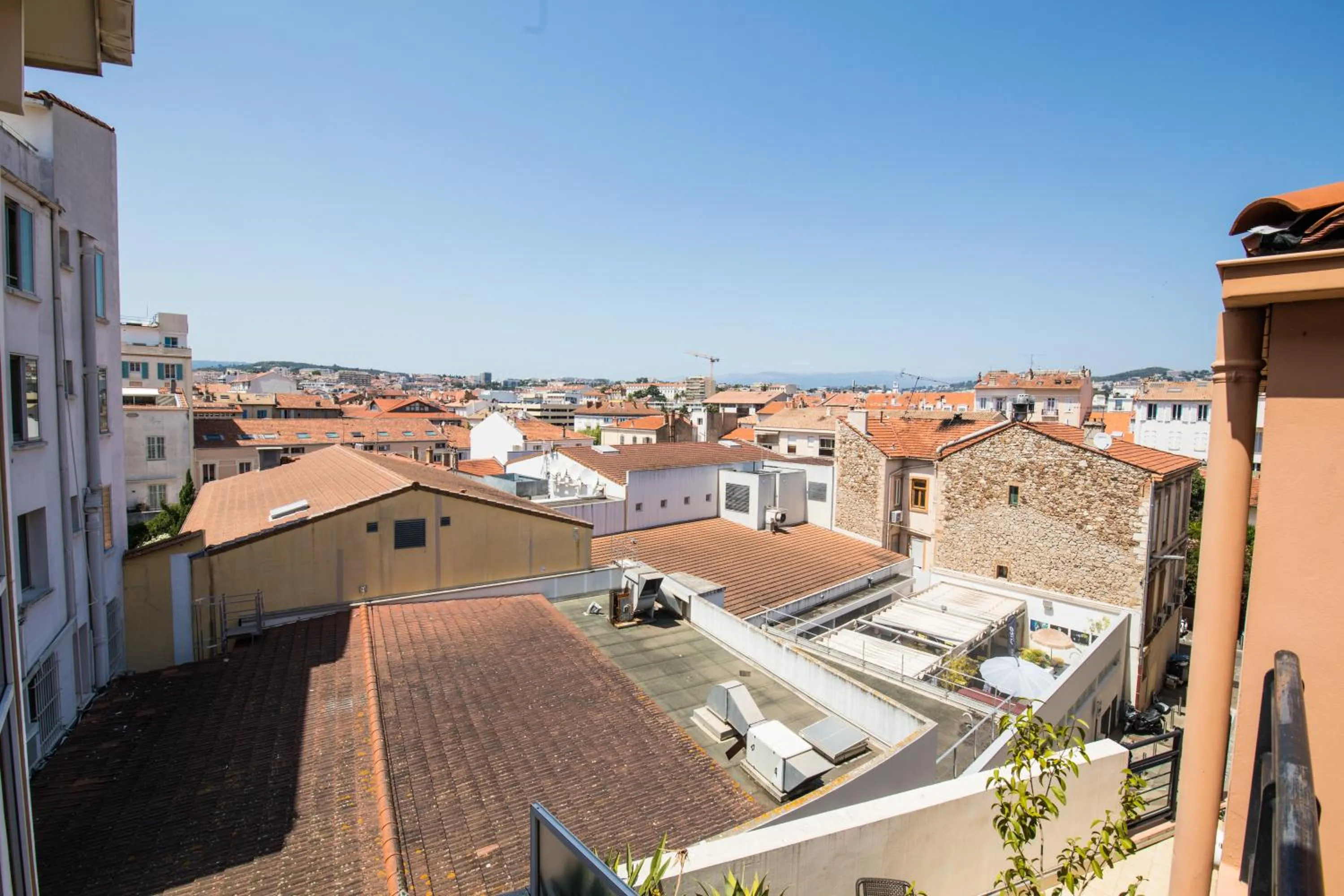 Neighbourhood in Cannes Croisette Prestige Apart'hotel