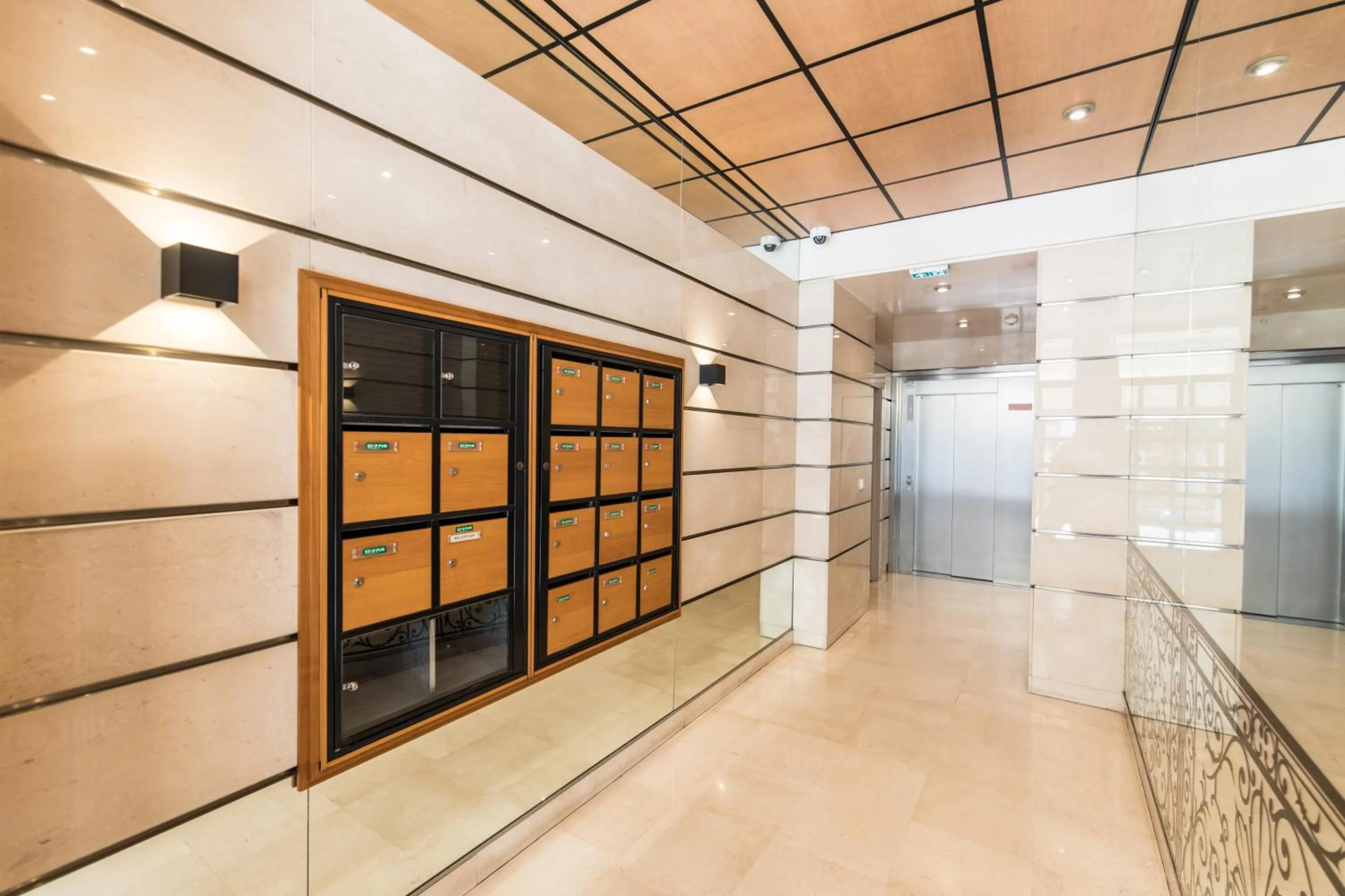 Lobby or reception in Cannes Croisette Prestige Apart'hotel