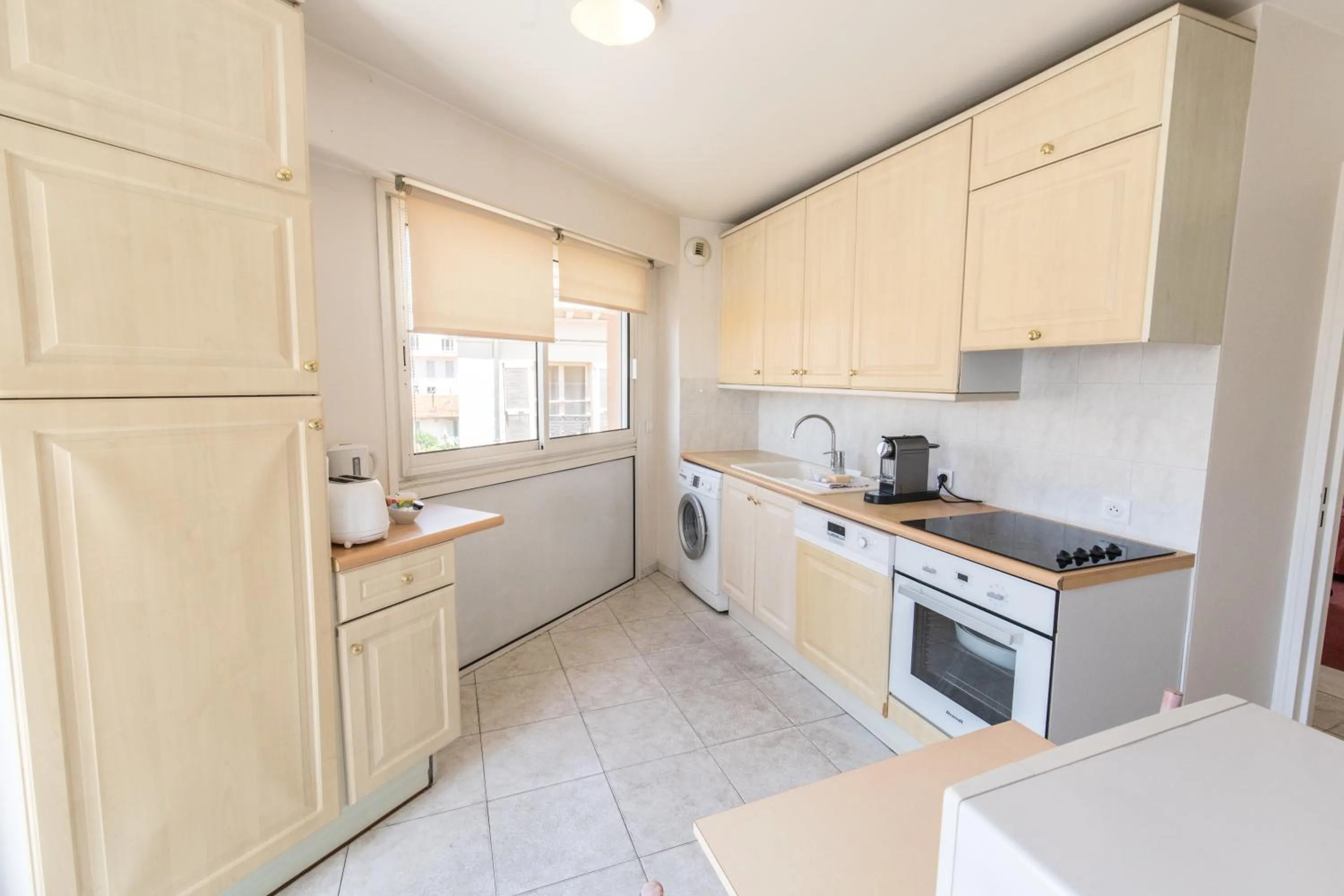 Coffee/tea facilities in Cannes Croisette Prestige Apart'hotel