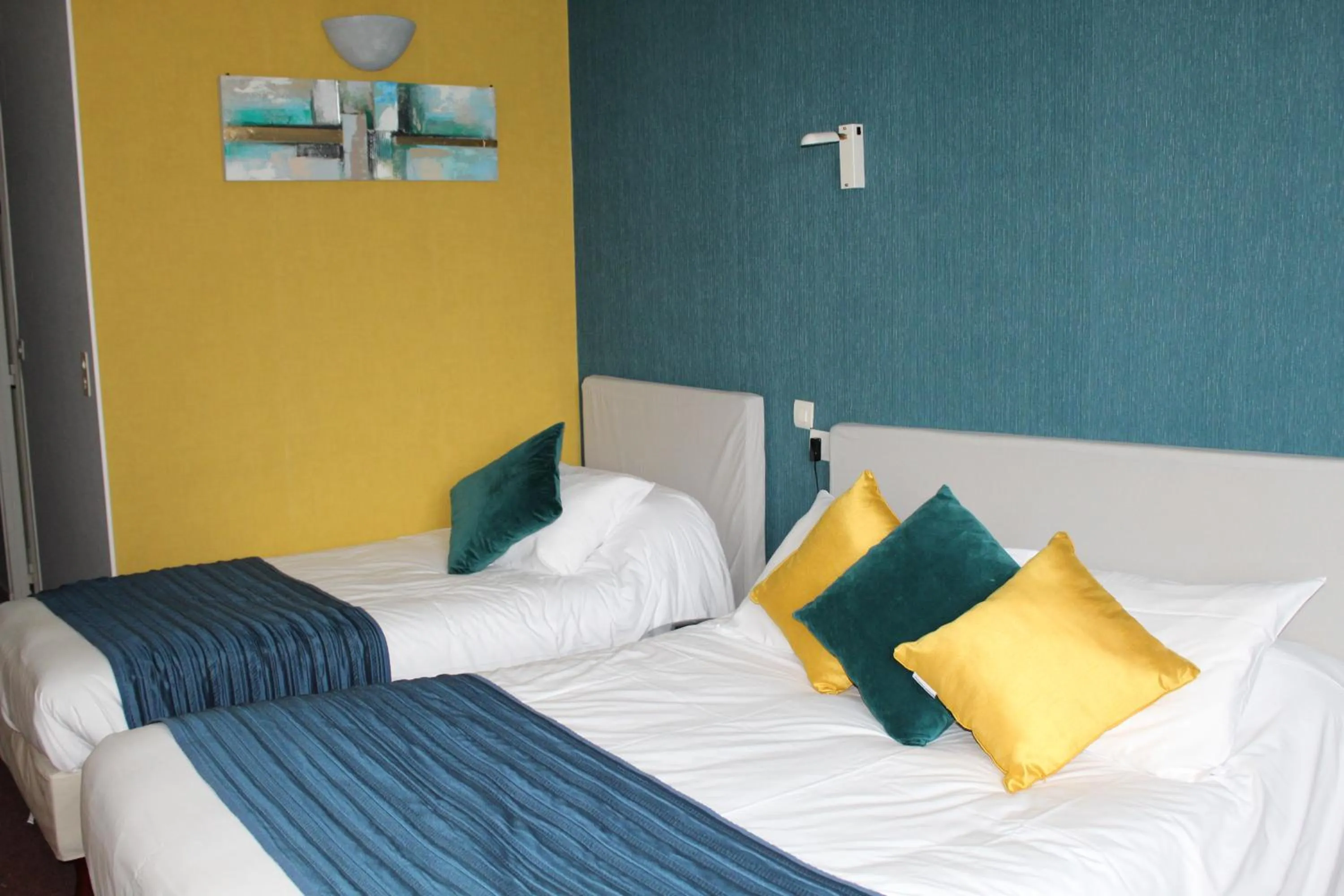 Street view in Hotel de L'Europe, La Roche-Posay