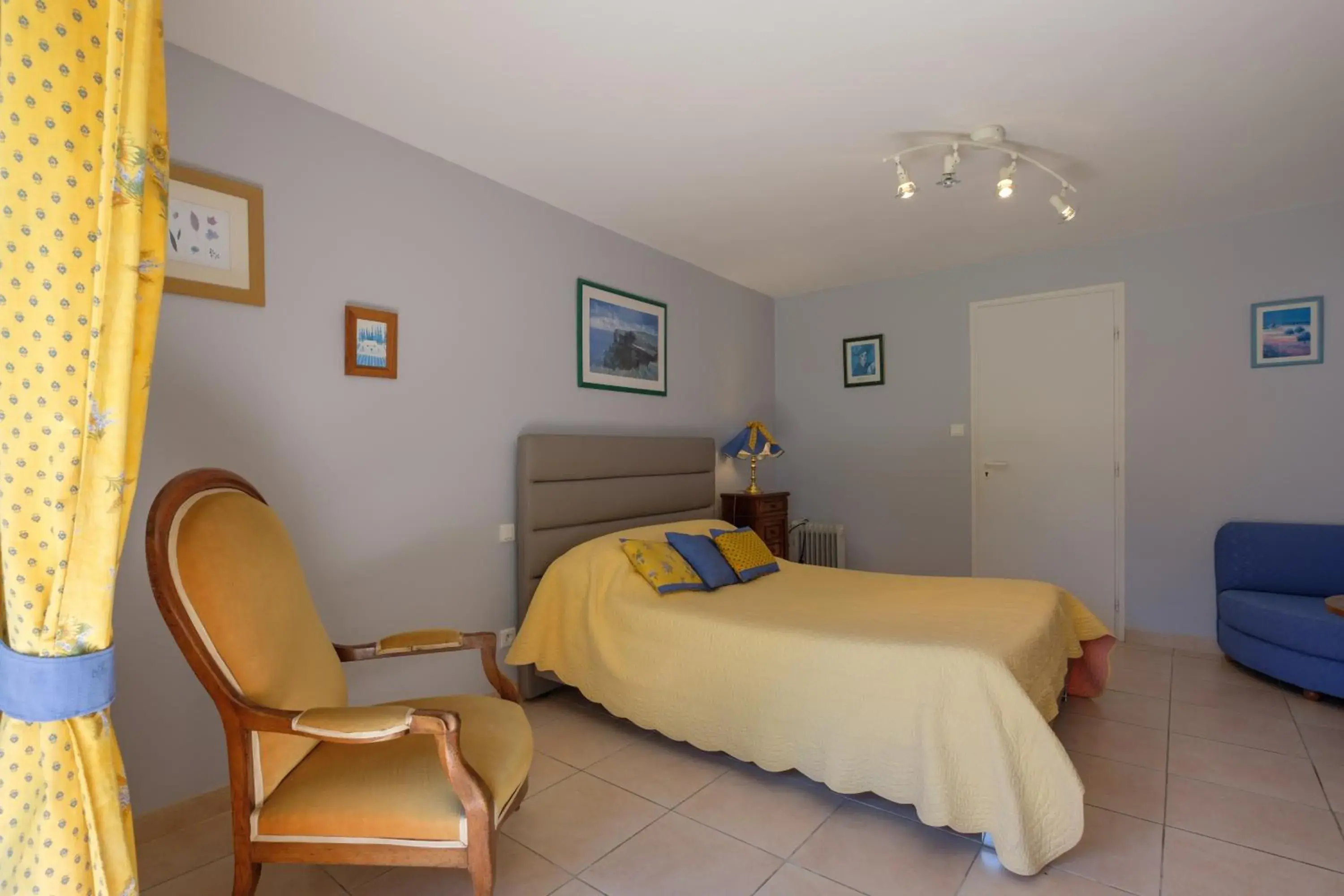 Comfort Double Room in Domaine de Malouziès Comfort Double Room in Domaine de Malouziès