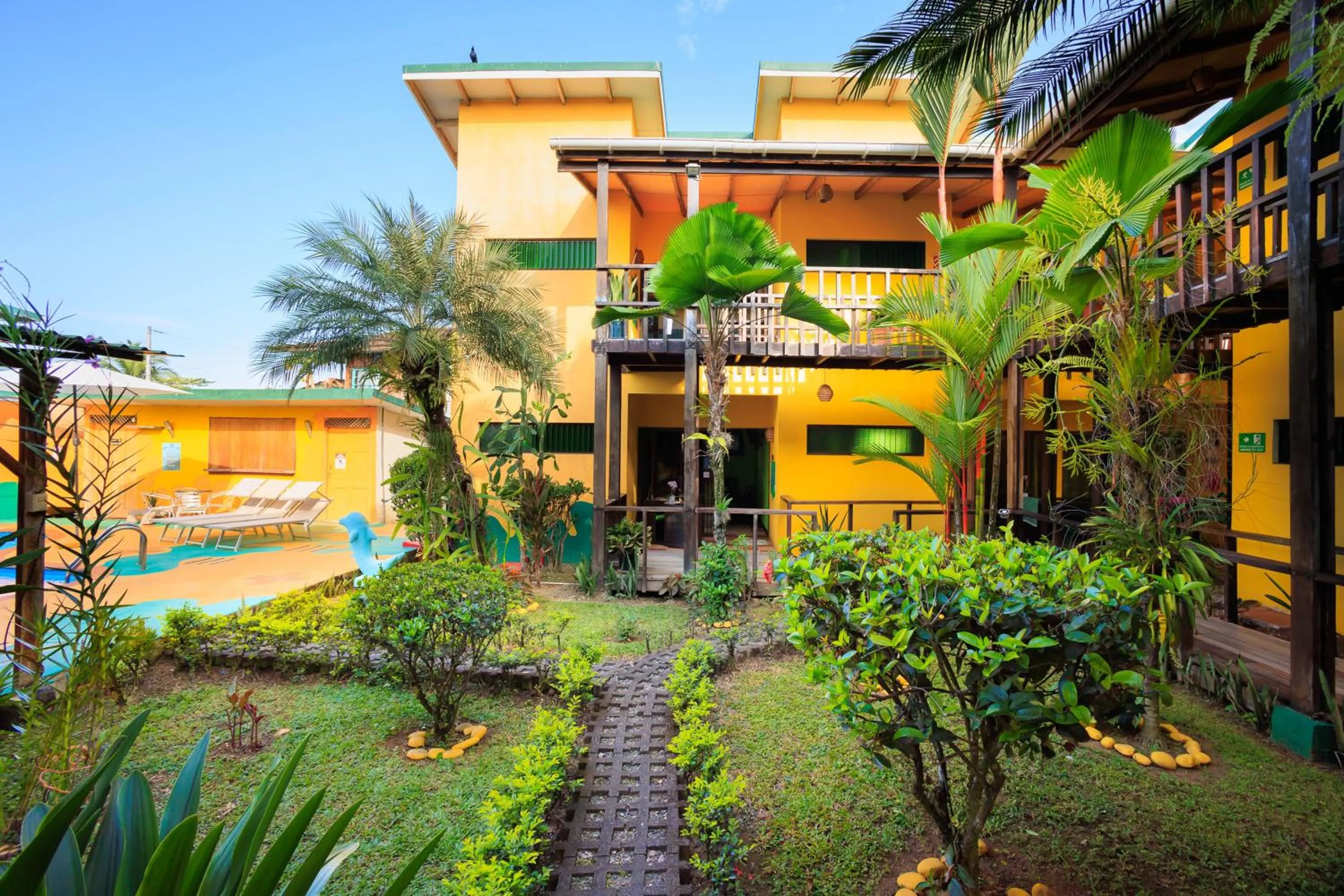 Property building in Hotel Boutique La Casa de las Flores