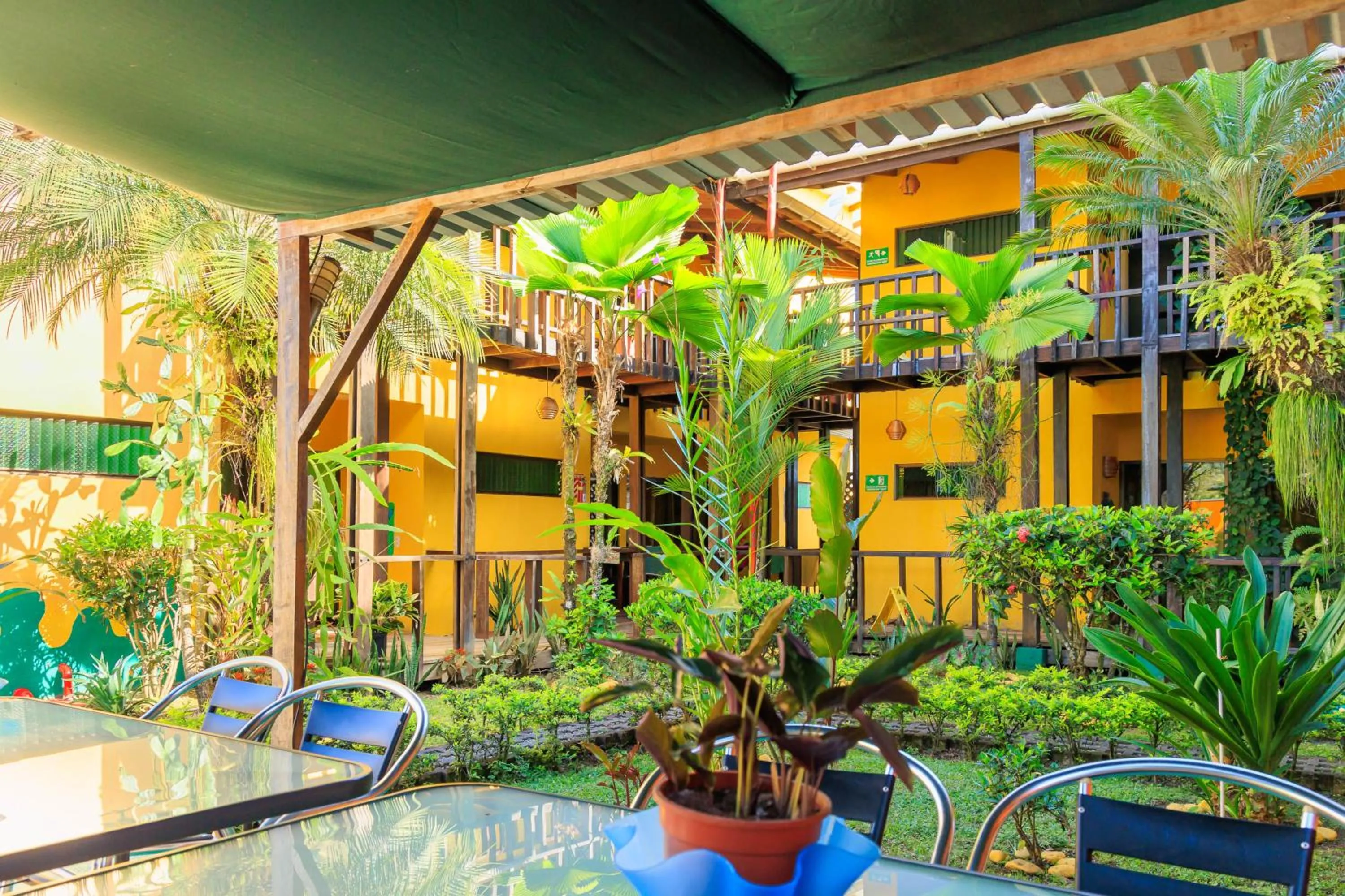 Property building in Hotel Boutique La Casa de las Flores